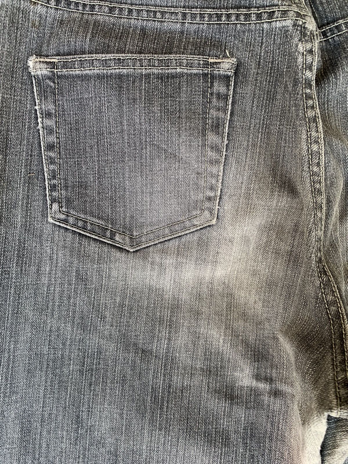 Undercover × Uniqlo Vintage Y2K Uniqlo Faded Washed Flare Jeans Size US 29 - 14 Thumbnail