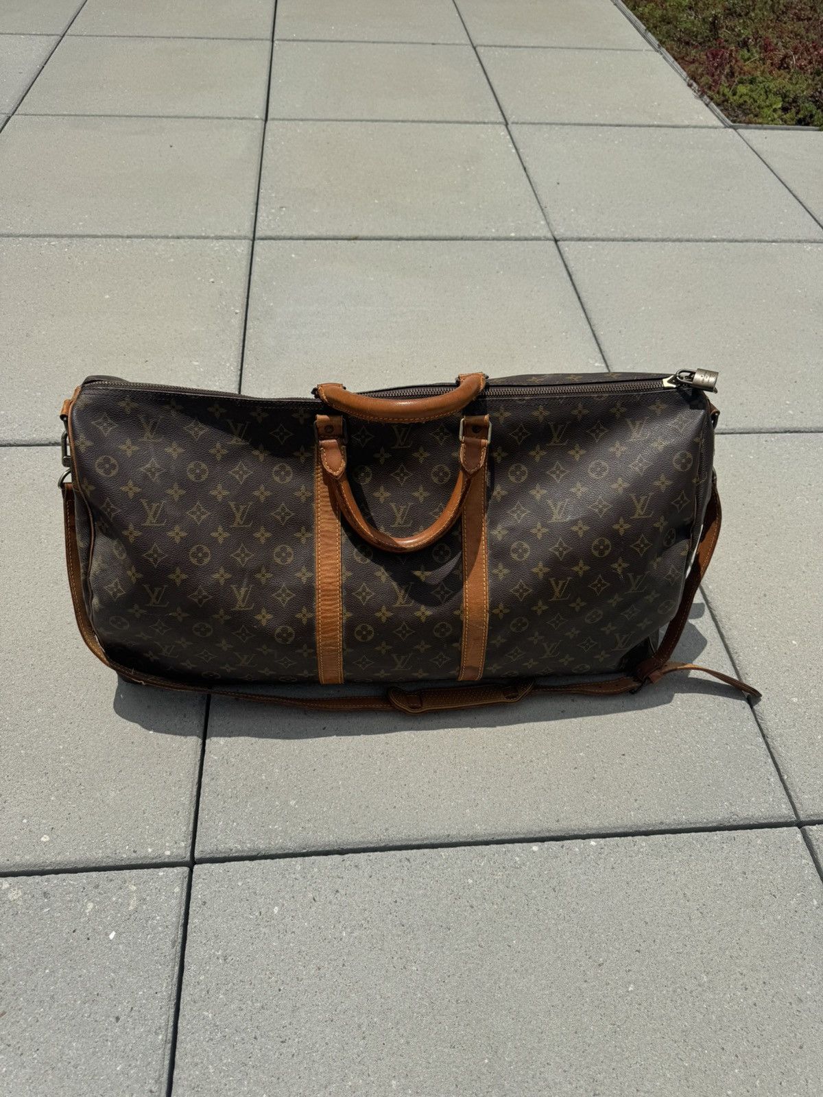 Louis Vuitton Louis Vuitton 60 Monogram Duffel Size ONE SIZE - 1 Thumbnail