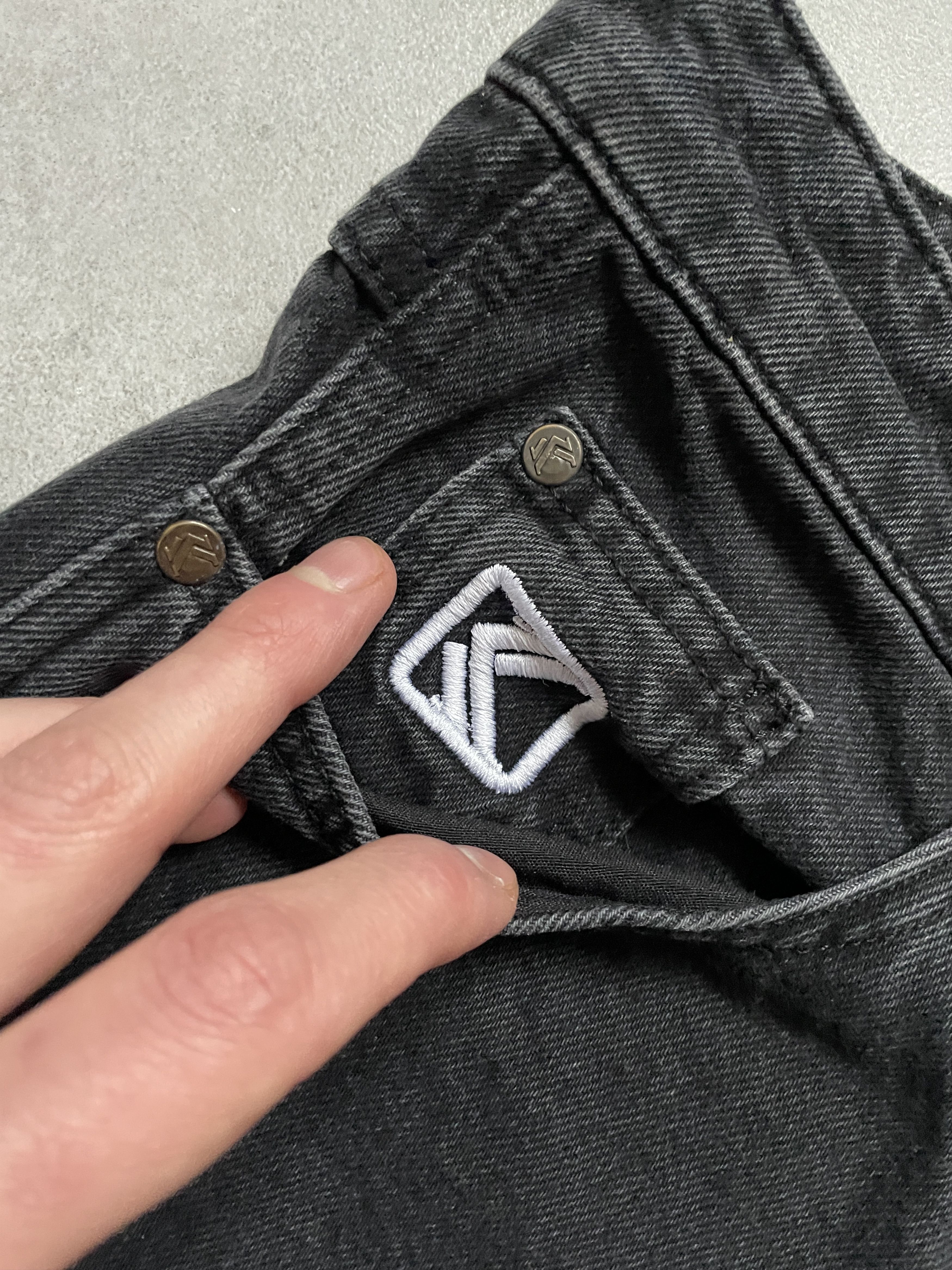 Karl Kani KARL KANI BLACK DENIM CARPENTER BAGGY JEANS HIP HOP Size US 30 / EU 46 - 7 Thumbnail