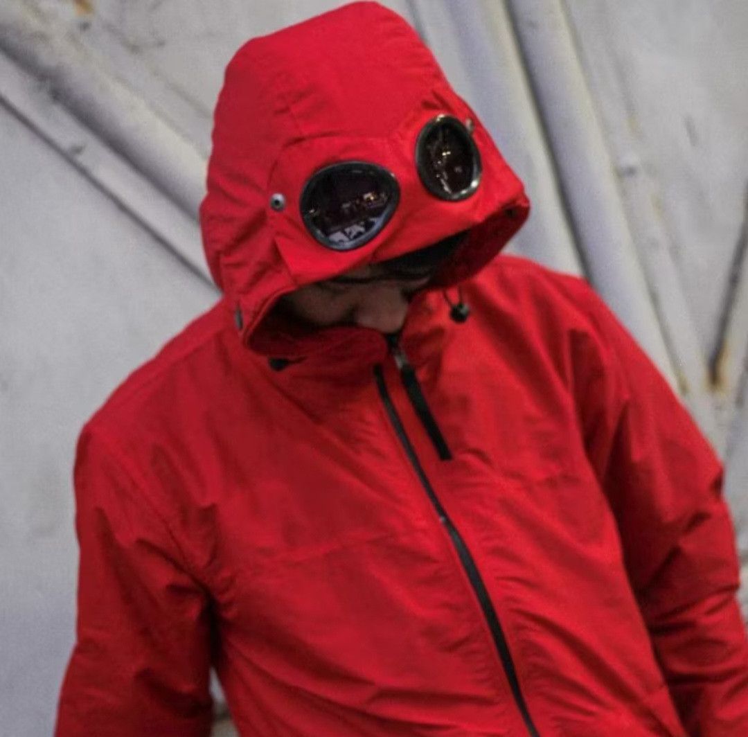 Japanese Brand 💥Casual Lens red colour hoodie jacket Size US M / EU 48-50 / 2 - 3 Thumbnail
