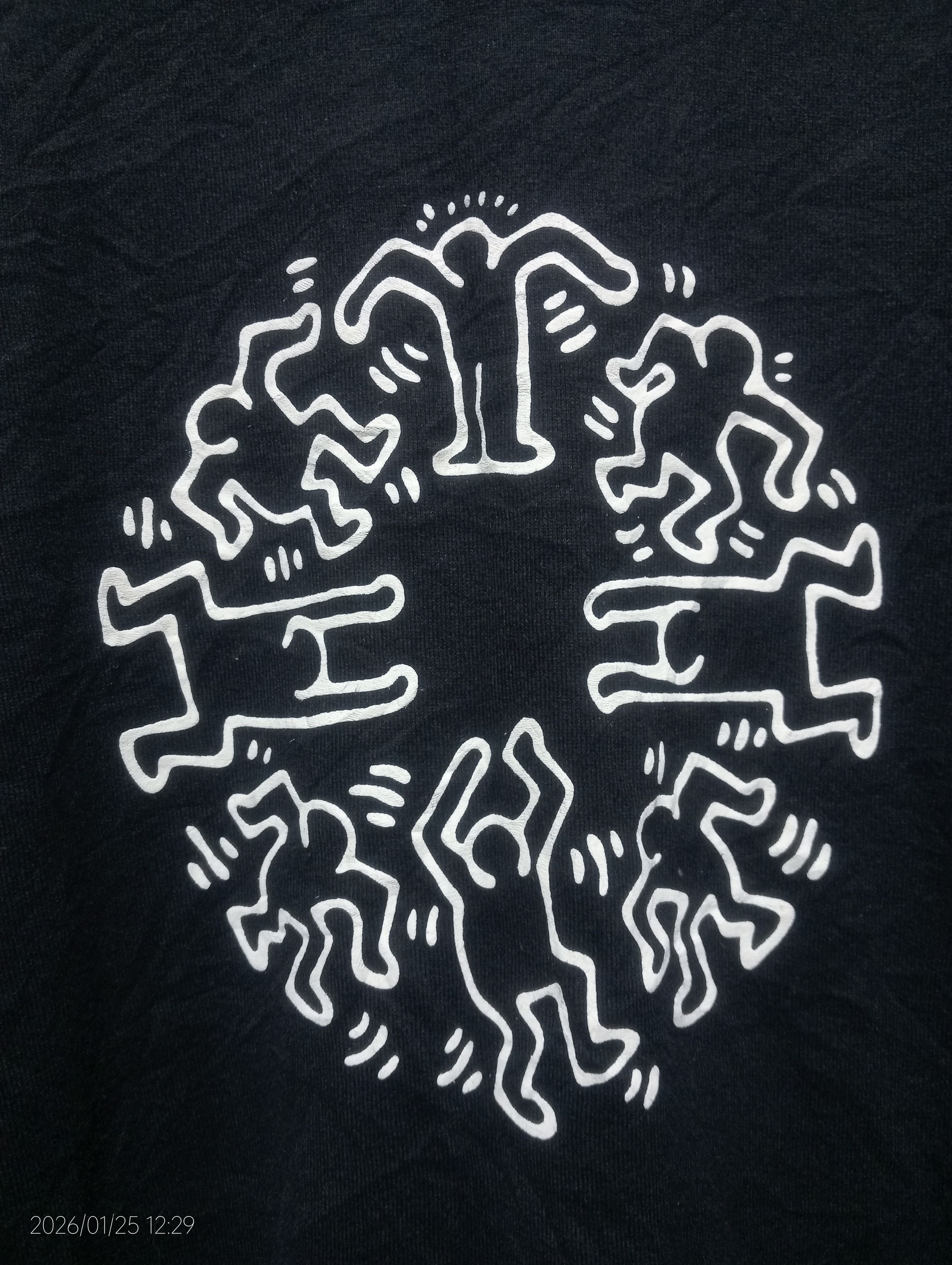 Keith Haring Vintage Keith Haring X Uniqlo Long Sleeve Tshirt Size US L / EU 52-54 / 3 - 9 Thumbnail