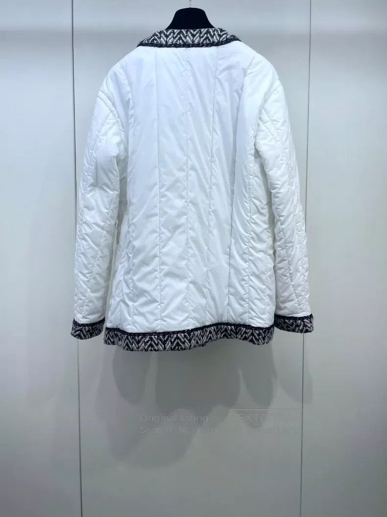 Chanel Chanel Forest series white round-neck four-pocket cotton s Size XS / US 0-2 / IT 36-38 - 2 Thumbnail