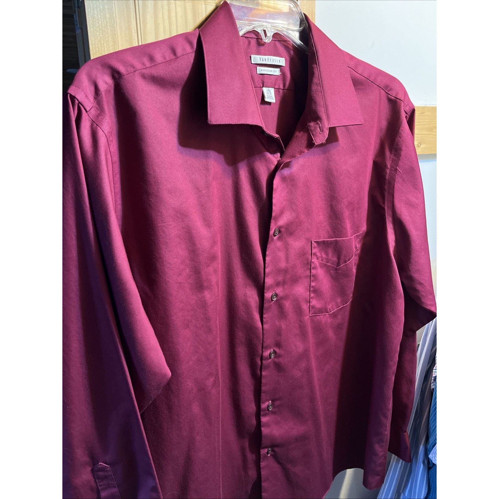 Van Heusen Van Heusen Mens Lux Sateen Red LS Dress Shirt Sz 17.5 34/35 Size US XXL / EU 58 / 5 - 2 Thumbnail