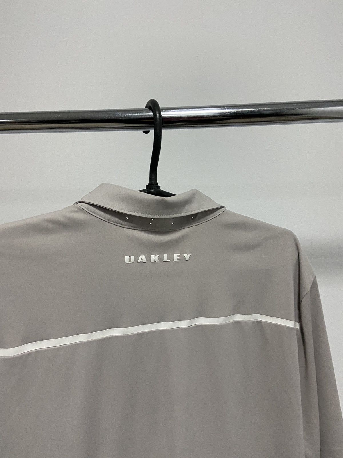 Oakley × Vintage Oakley T Shirt Vintage center Logo Gorpcore Street Style Size US L / EU 52-54 / 3 - 4 Thumbnail