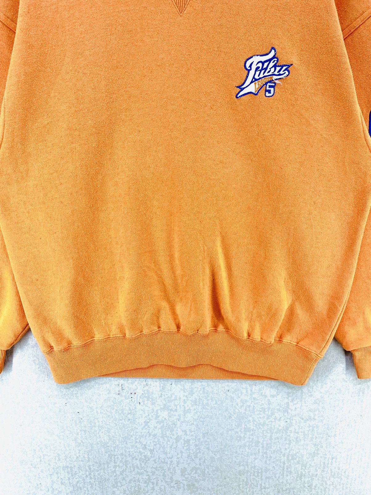 Fubu Vintage Fubu League 05 Sweatshirt Big Spellout Crewneck Size US L / EU 52-54 / 3 - 6 Thumbnail