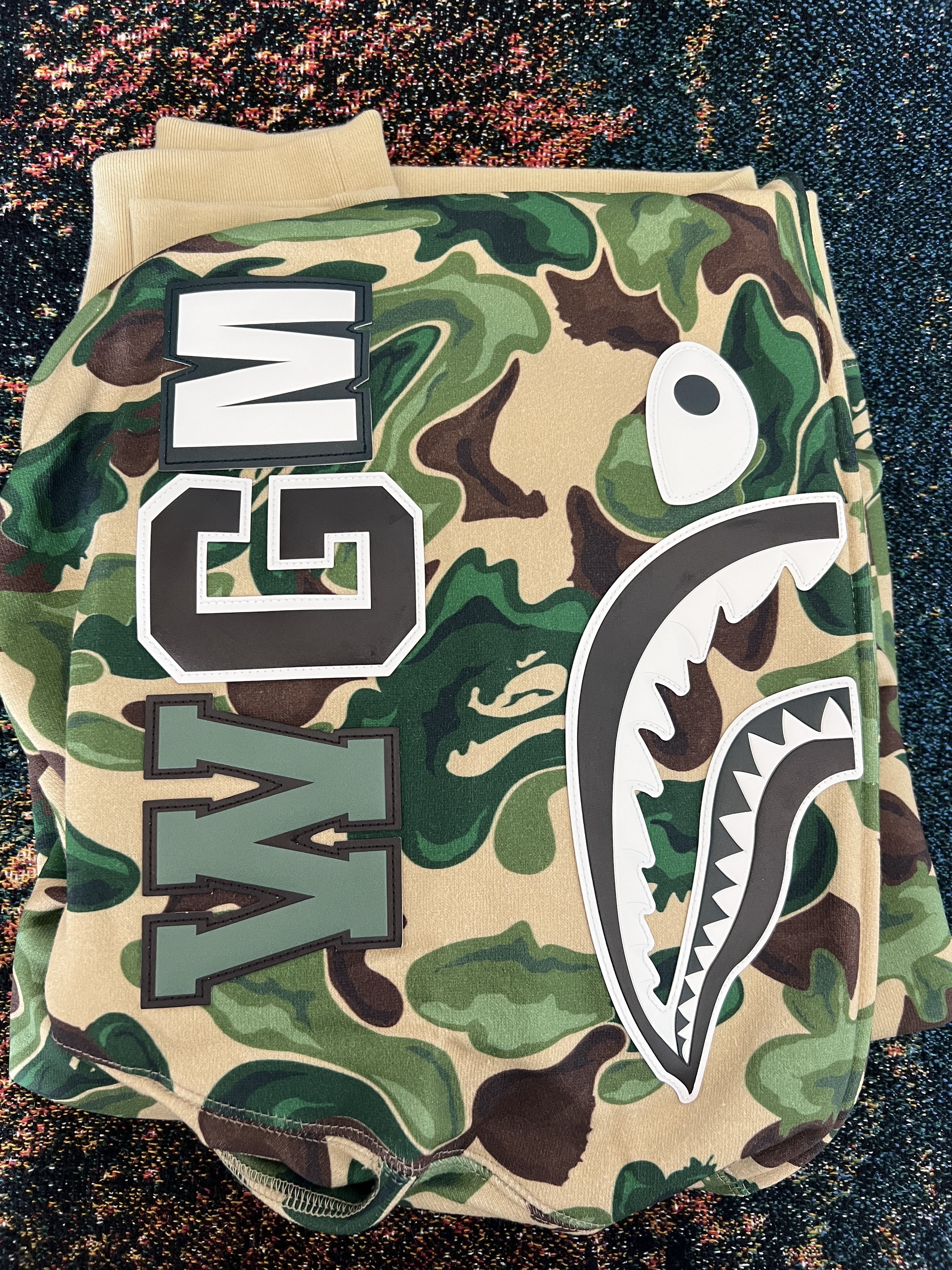 Bape Bape Art Camo Full Zip Shark Hoodie in Green Size US XXL / EU 58 / 5 - 11 Thumbnail