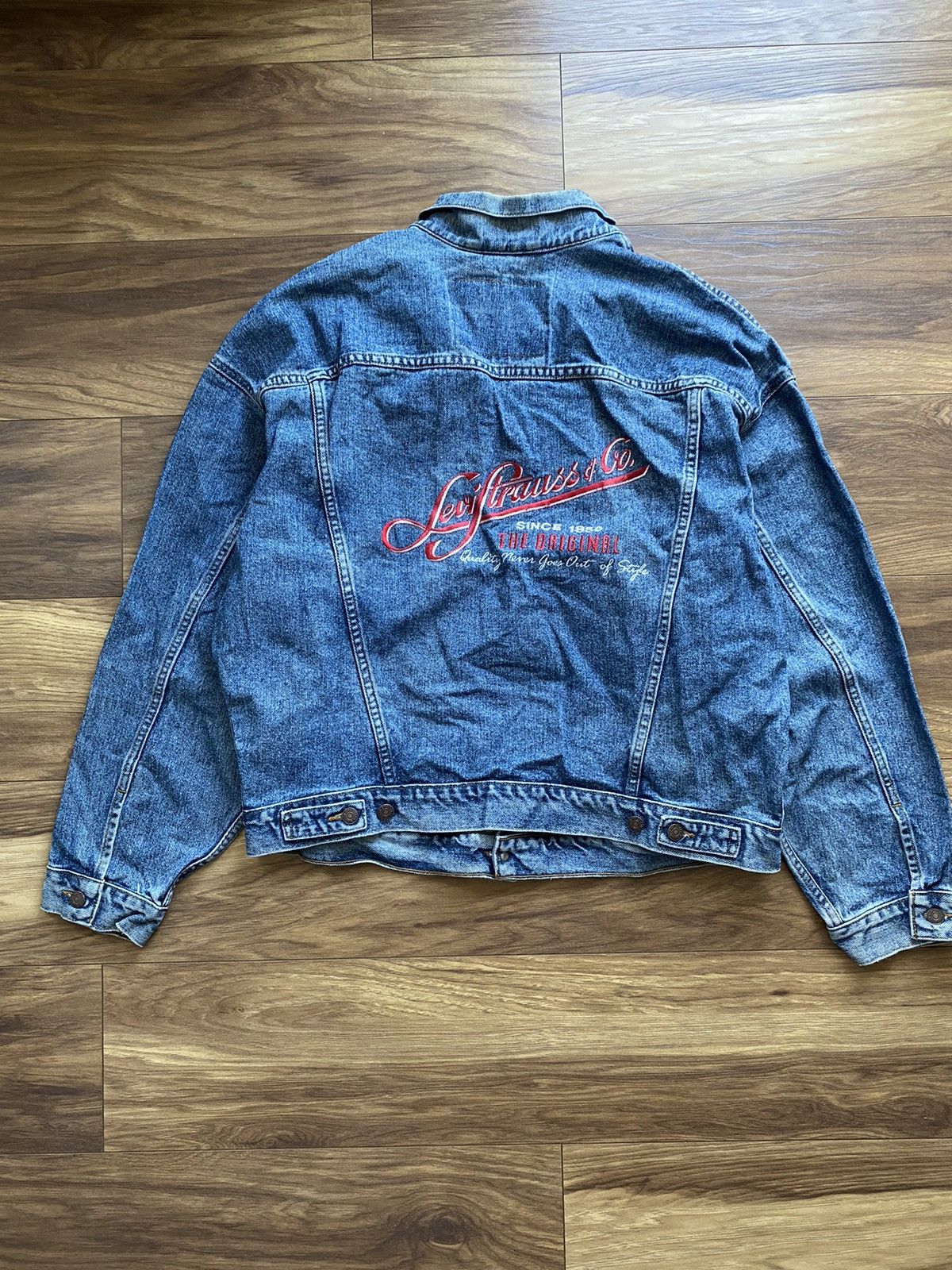 Vintage Levi’s Denim Jacket Made In USA90’s