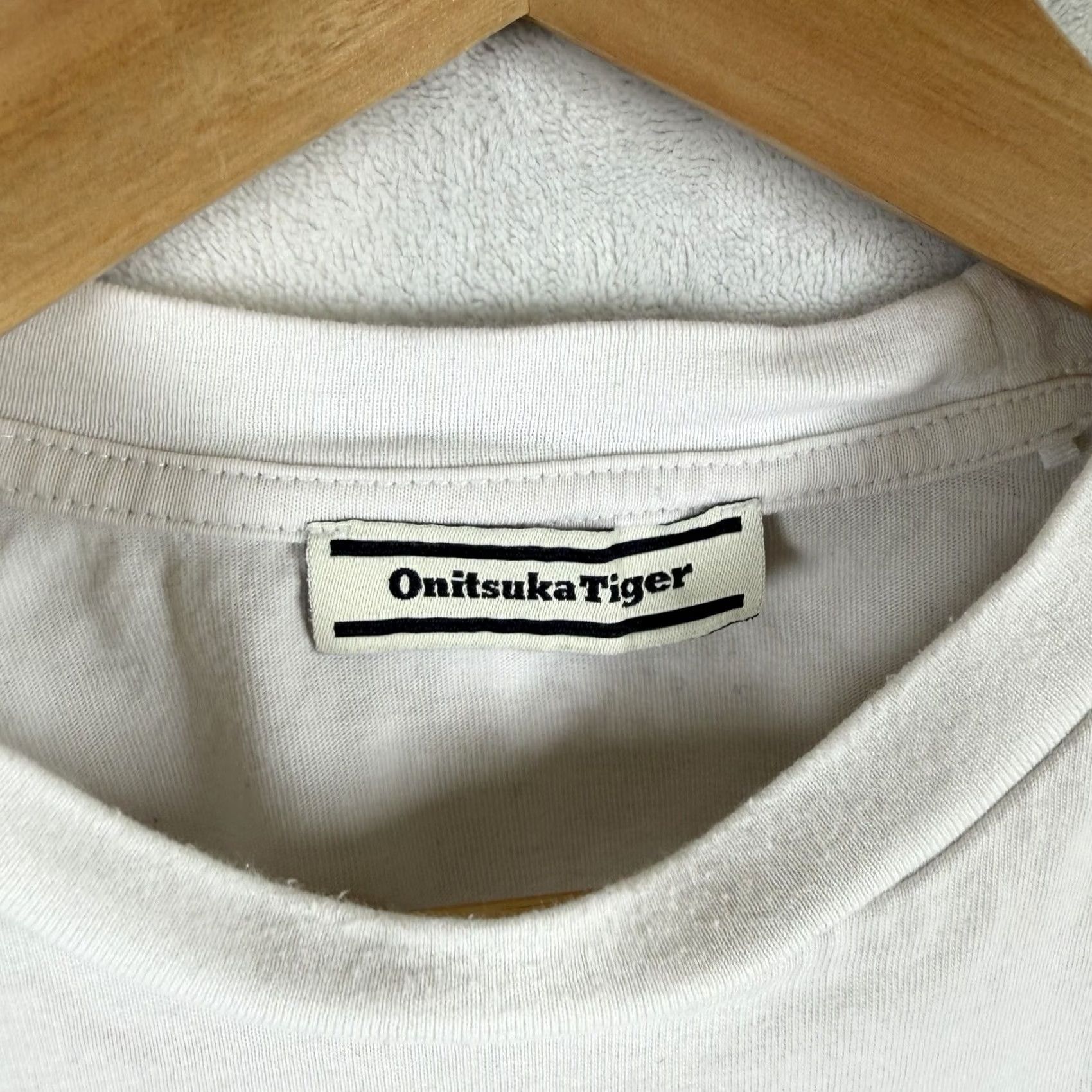 Onitsuka Tiger Onitsuka Tiger T-Shirt Mens Large White Cotton Graphics Spirit of Kobe Neon Size US L / EU 52-54 / 3 - 5 Thumbnail
