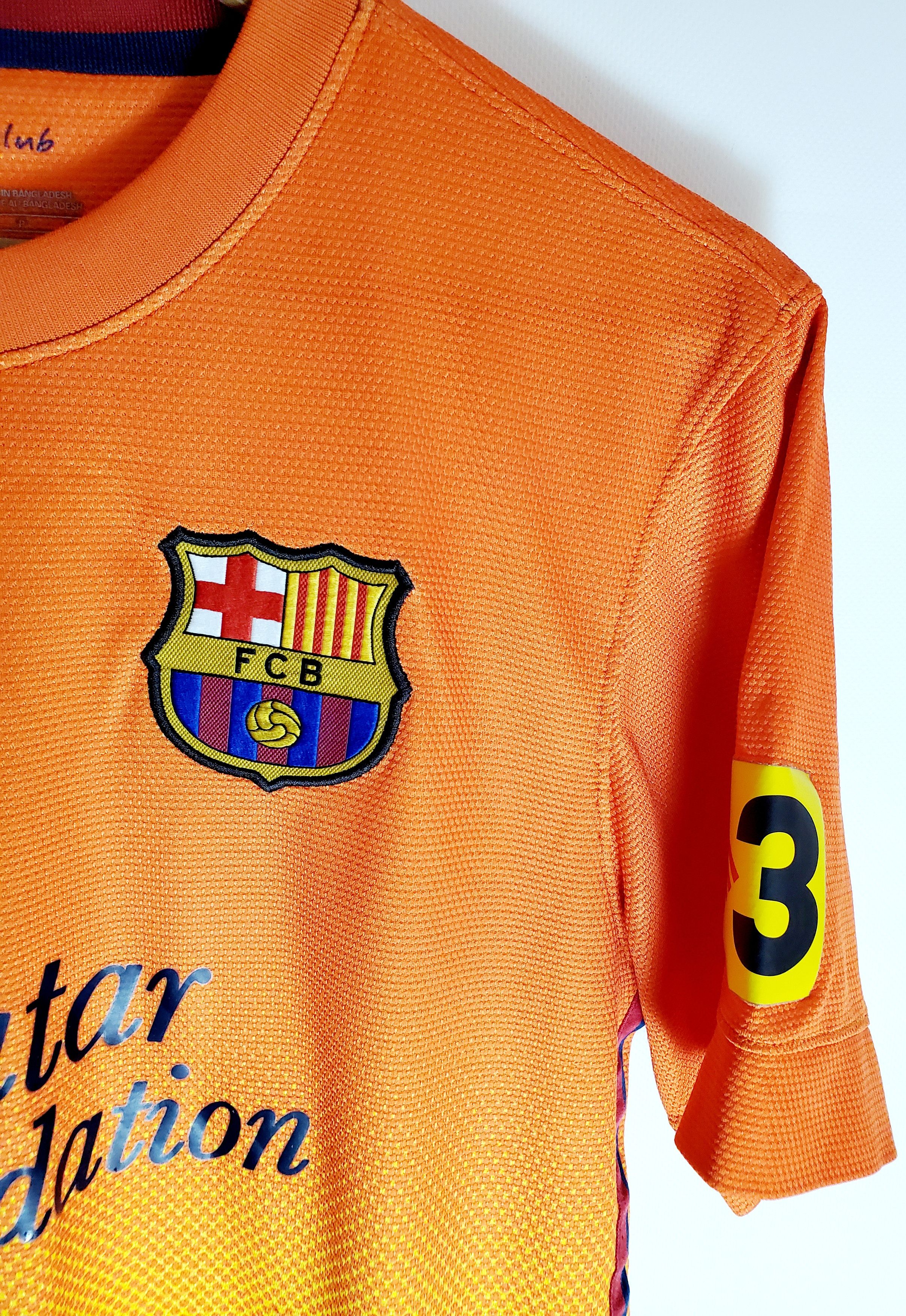 Nike BARCELONA 2012 2013 AWAY FOOTBALL SHIRT SOCCER JERSEY Size S Size US S / EU 44-46 / 1 - 2 Thumbnail