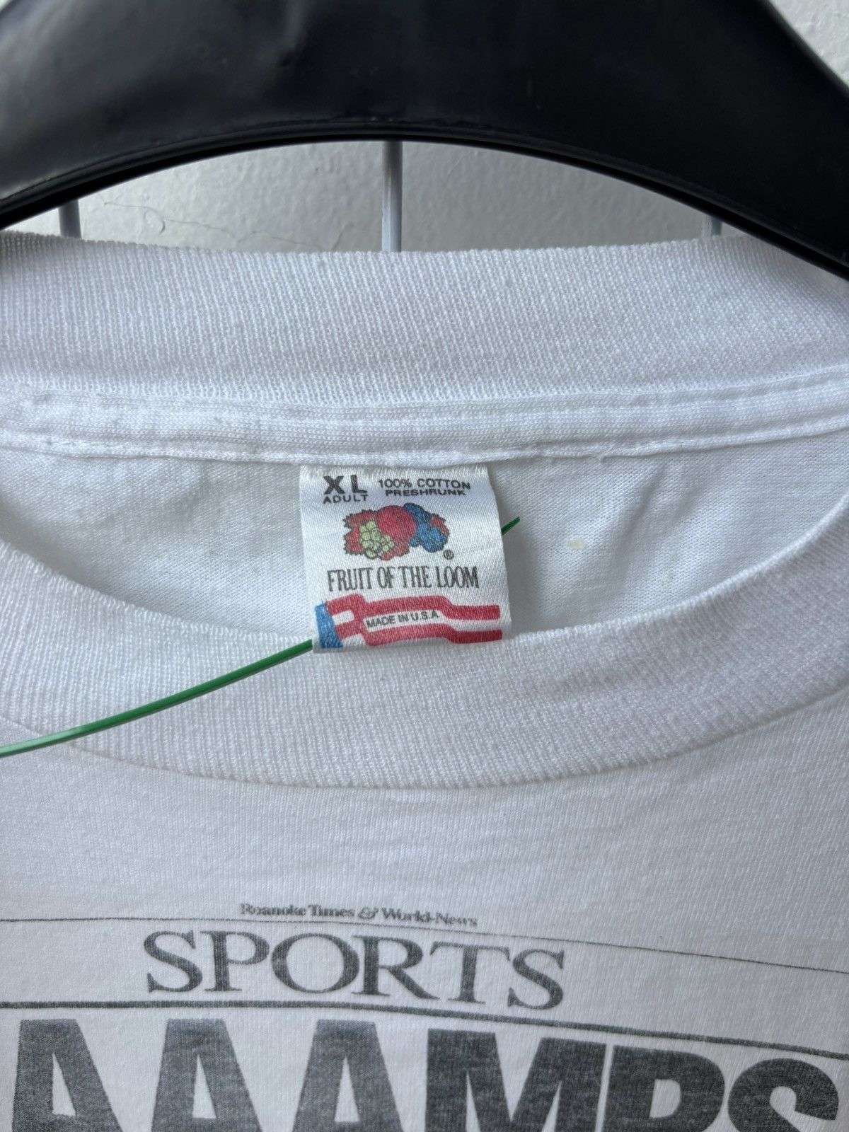 NBA Vintage Patrick Henry 'Newspaper' T-shirt ©️1992 Size US XL / EU 56 / 4 - 4 Thumbnail