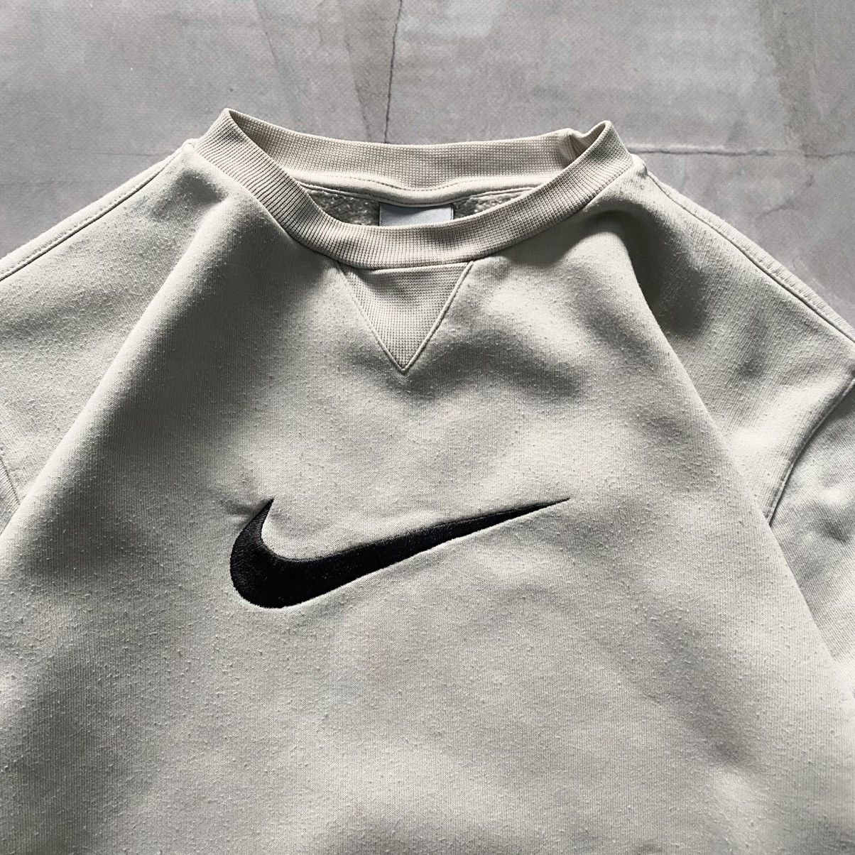 Nike × Vintage 90s Nike Big Center Swoosh Boxy Sweatshirt Crewneck Y2K Size US S / EU 44-46 / 1 - 2 Thumbnail