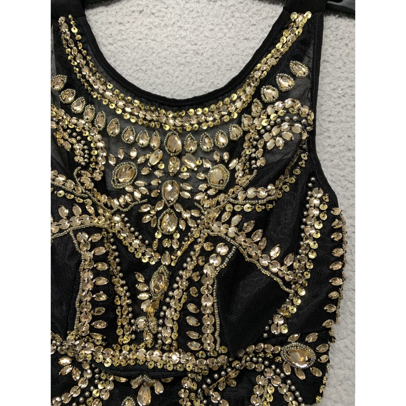 Vintage Windsor Halter Top Dressy Slim Women’s/Misses Black Gold Zip Closure Built-In Bra Stretch 1/2 Size Regular Size XS / US 0-2 / IT 36-38 - 2 Thumbnail