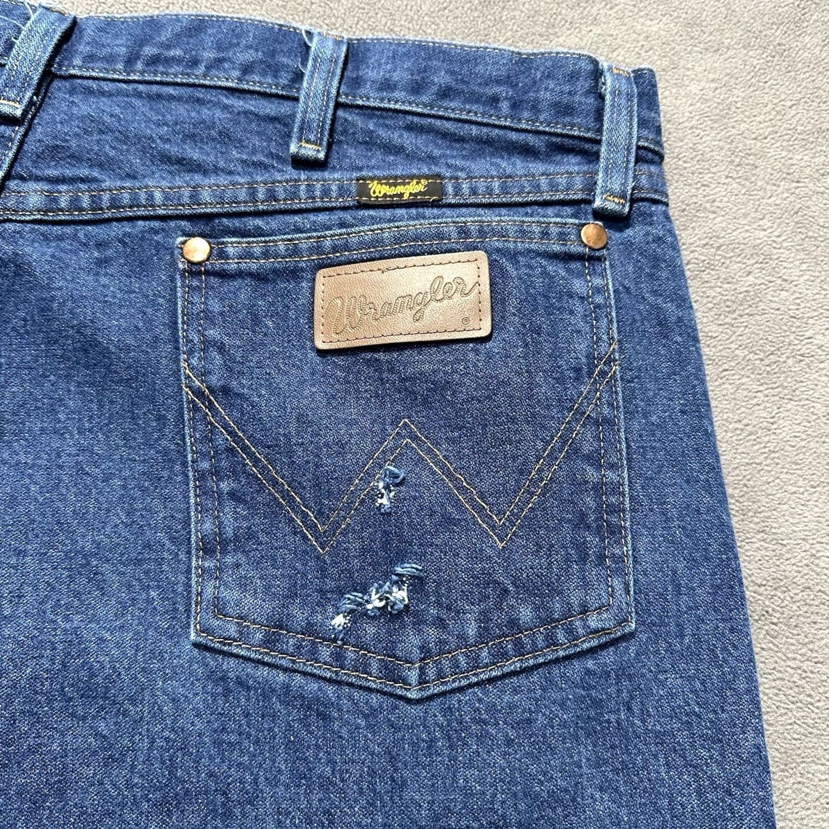 Wrangler VINTAGE Wrangler Jeans Mens 40x30 Blue Denim Cowboy Cut 13MWZ Size US 40 / EU 56 - 3 Thumbnail