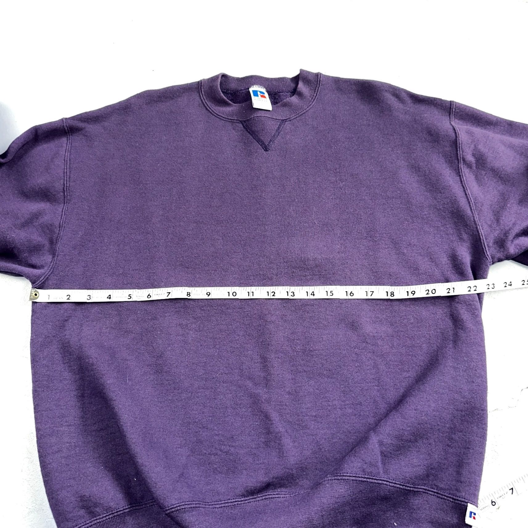 Russell Athletic VINTAGE Russell Athletic L USA Sweatshirt Crewneck Purple 90s Logo Cotton Fleece Men’s Size US L / EU 52-54 / 3 - 5 Thumbnail