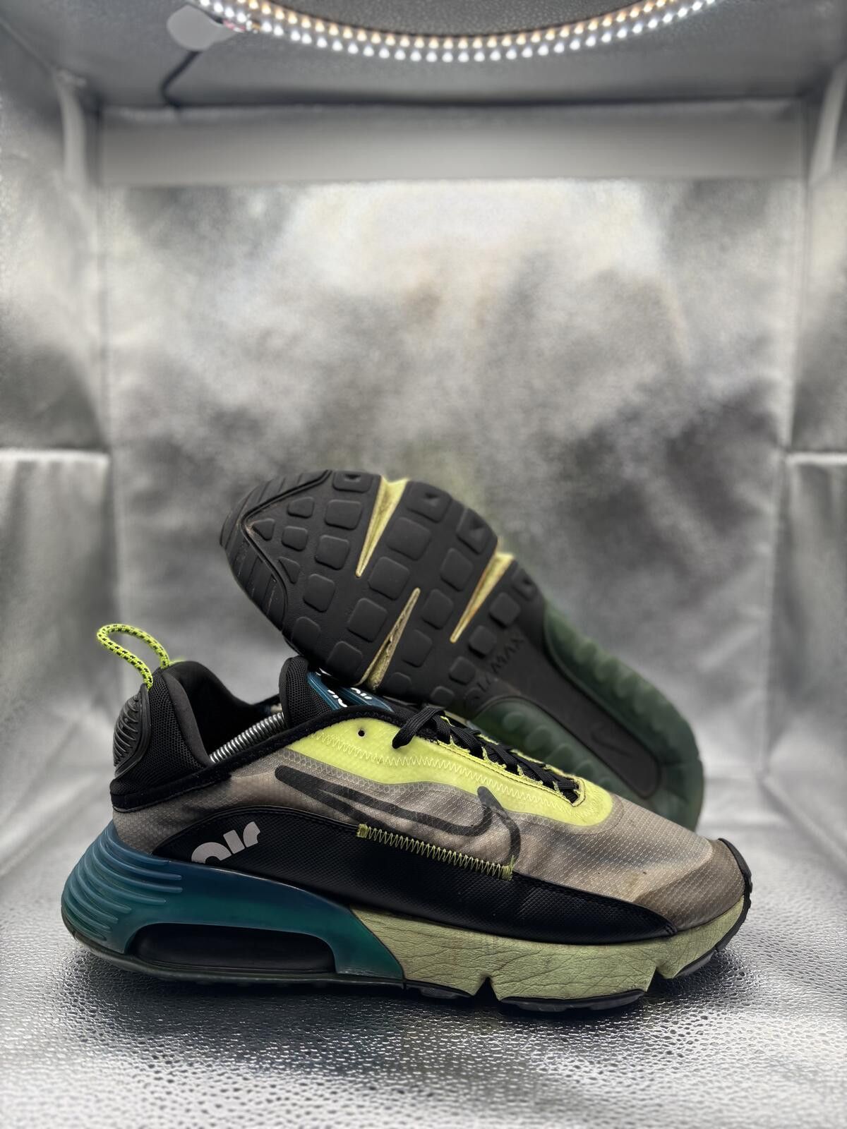 Nike Nike air max 2090 volt Size US 12 / EU 45 - 1 Thumbnail