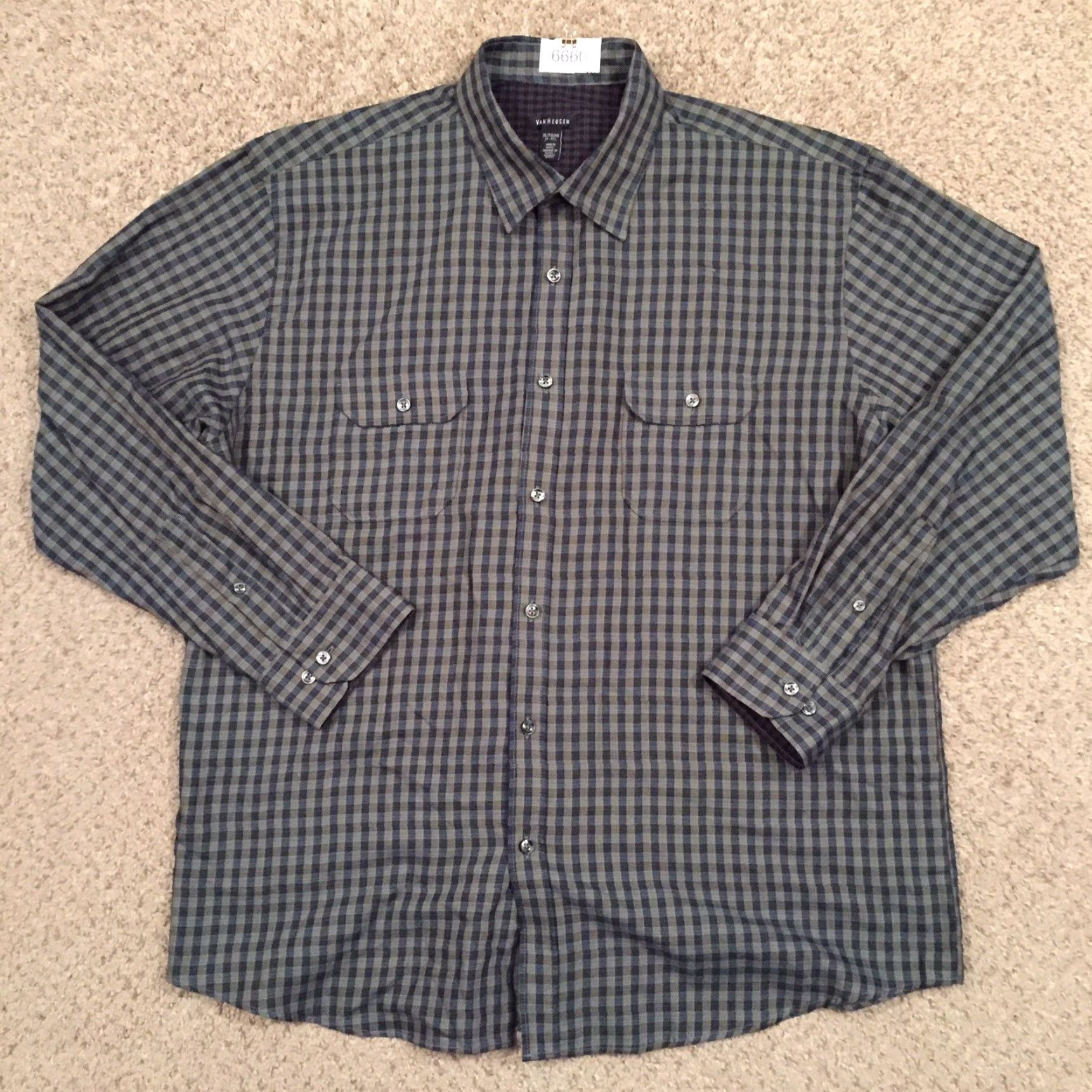 Van Heusen Van Heusen Shirt Mens XL Blue Plaid Long Sleeve Button-Up Pockets Size US XL / EU 56 / 4 - 2 Thumbnail