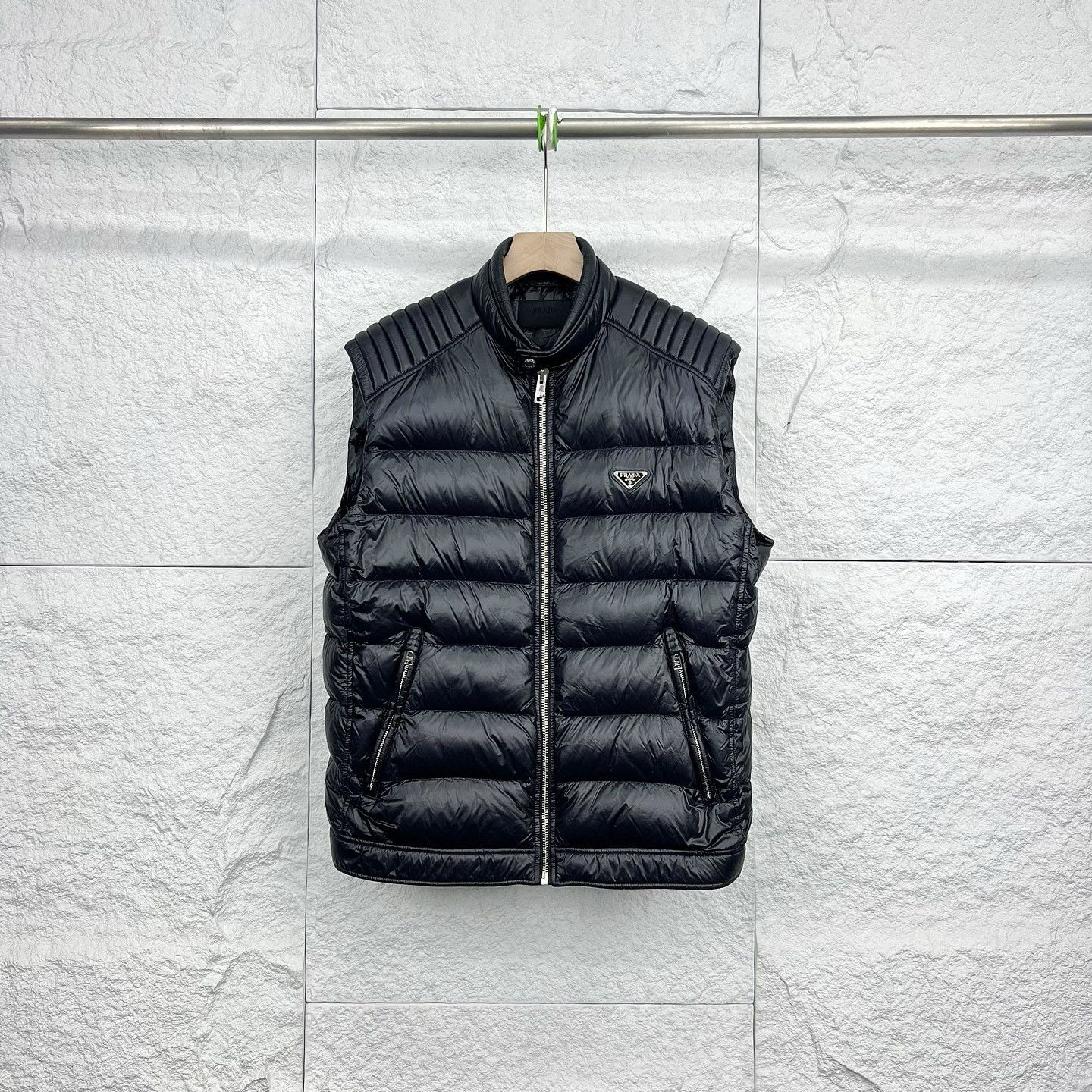 Prada Prada Puffer Down Vest Size 58 Size US XXL / EU 58 / 5 - 1 Thumbnail