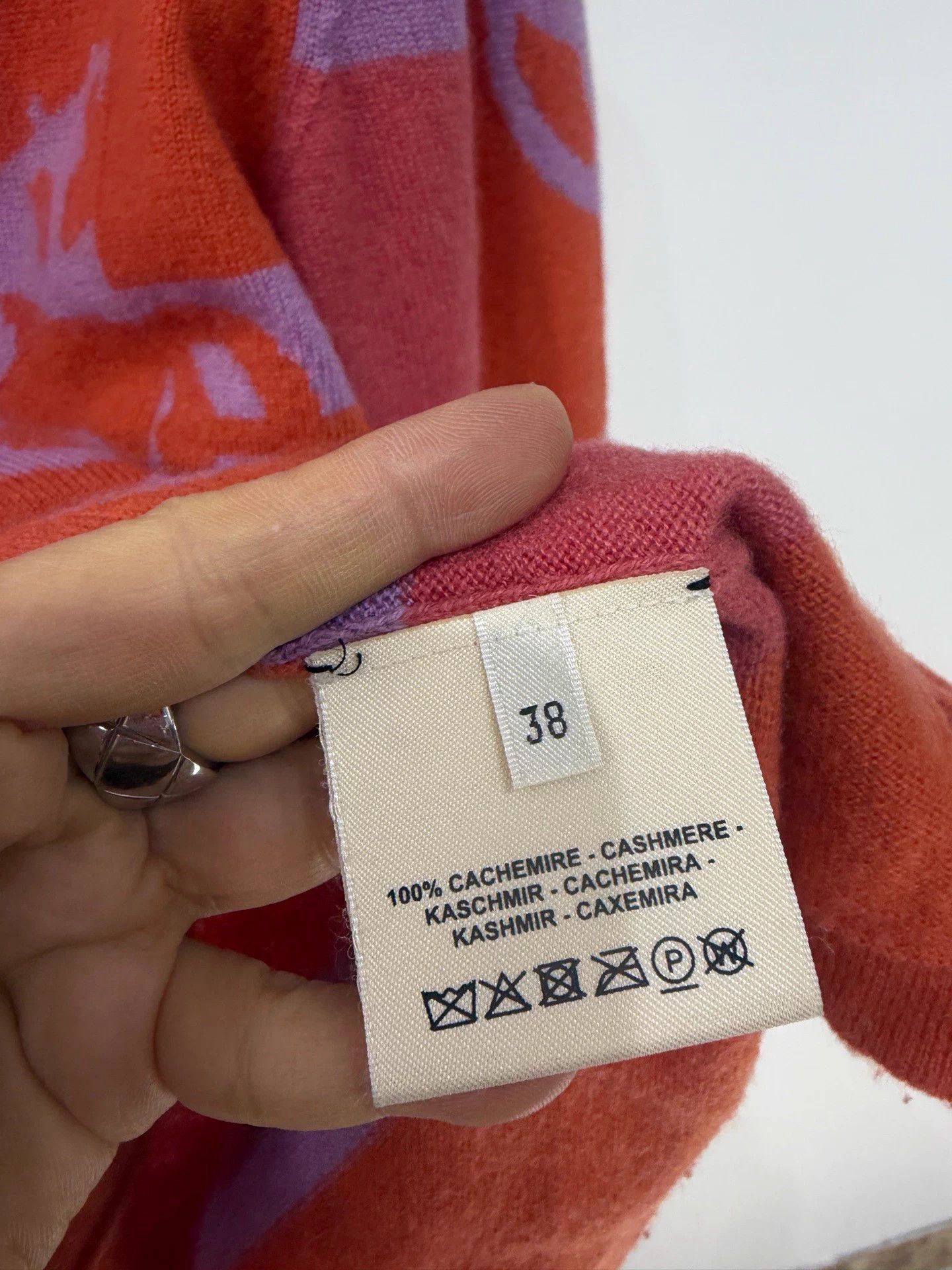 Hermes Hermes 100% Cashmere Pig Nose Sweater Orange 38 Size S / US 4 / IT 40 - 4 Thumbnail