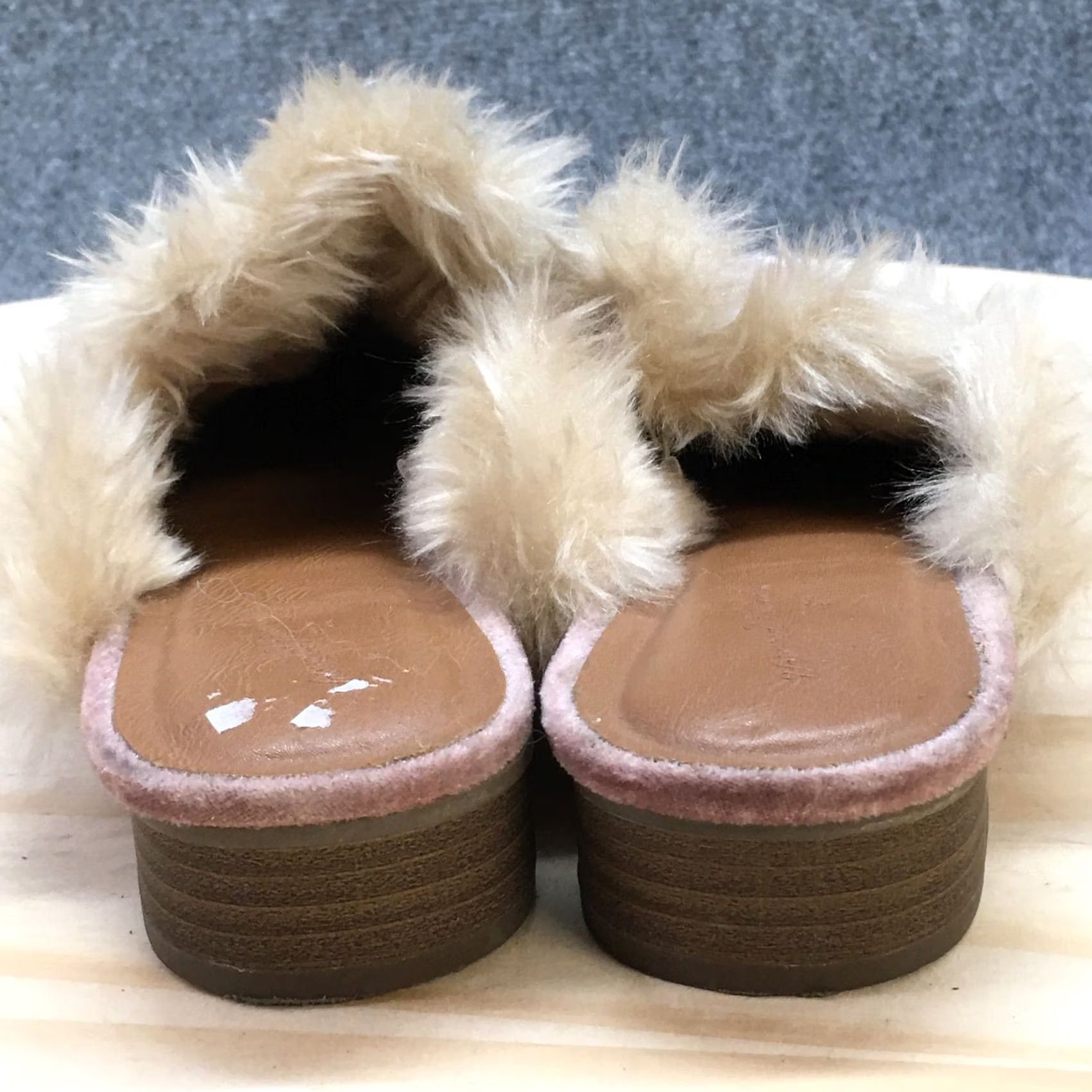 Vintage Universal Thread Sandals Womens 7 Bibiana Mule Block Heels Pink Slip On Fur Sandal Women M Pink Black Fur Trim Casual Slide Shoes Womens Size US 7 / IT 37 - 7 Thumbnail