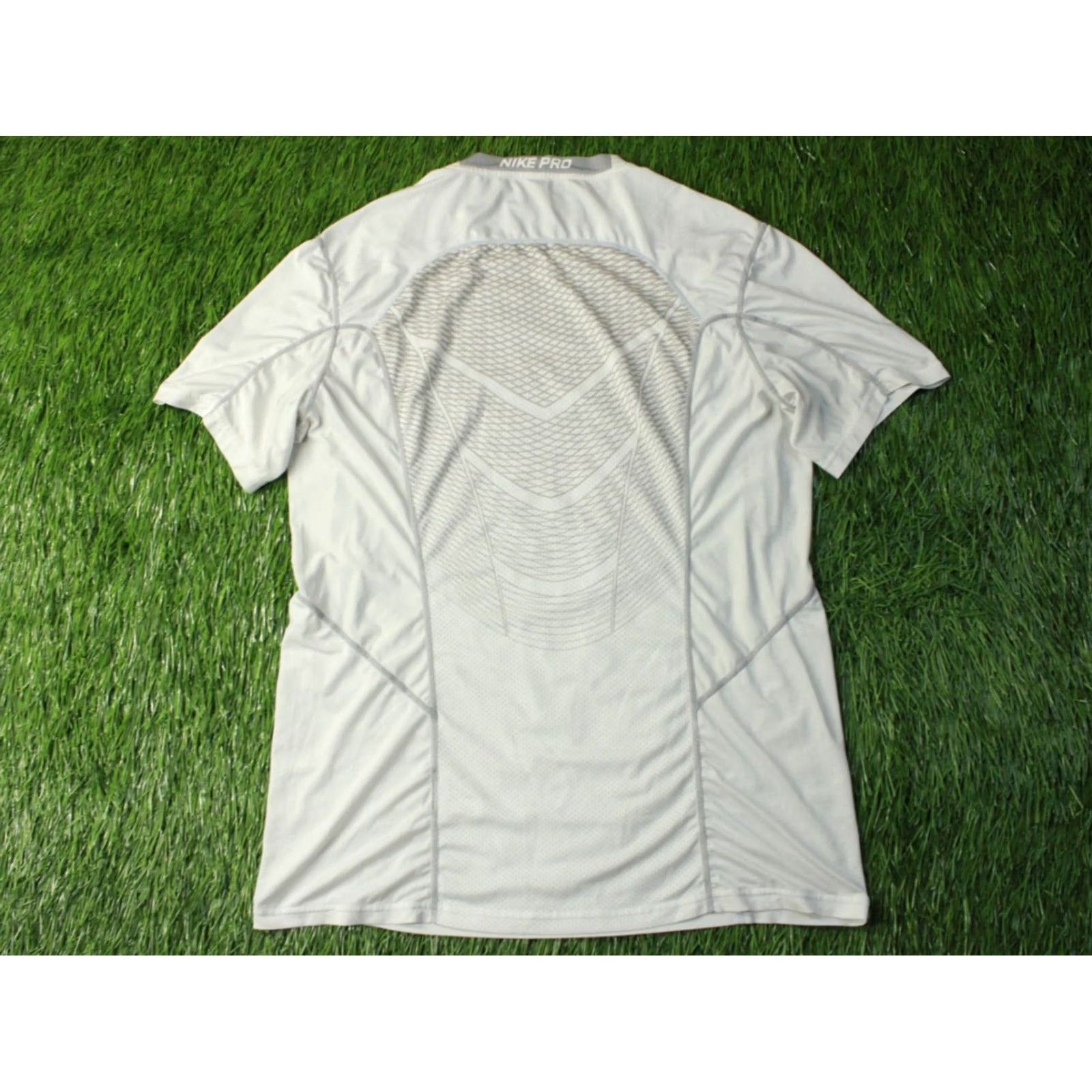 Nike Nike Pro Dri-Fit Original Men Compression Sport Training Shirt Jersey Tee L White and Gray Crew Neck Short Sleeves Activewear Shirt Mens Size US L / EU 52-54 / 3 - 2 Thumbnail