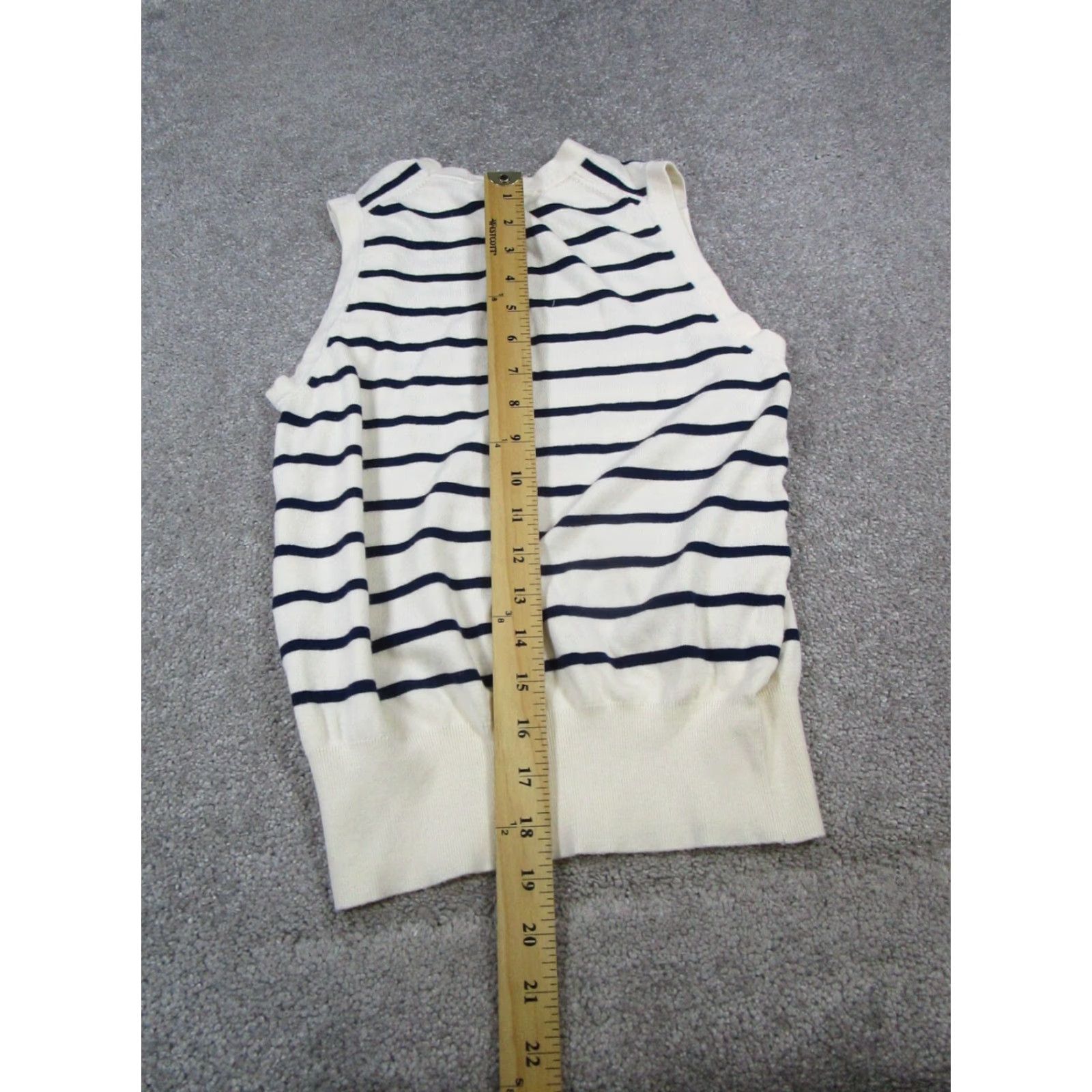 Zara Zara Vest Womens Small Beige Blue Knit Sweater Shirt Womens Regular Size S Beige Knit Vest Mock Neck Sleeveless Pattern Striped 90s? (Oops) Size S / US 4 / IT 40 - 7 Thumbnail