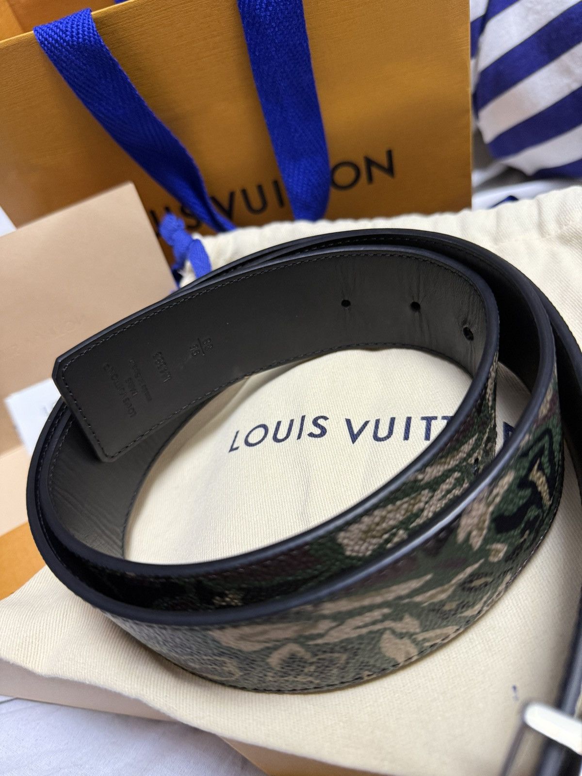 Louis Vuitton LV Flower Camoflage 40mm Reversible Belt Louis Vuitton Size 32 - 3 Thumbnail