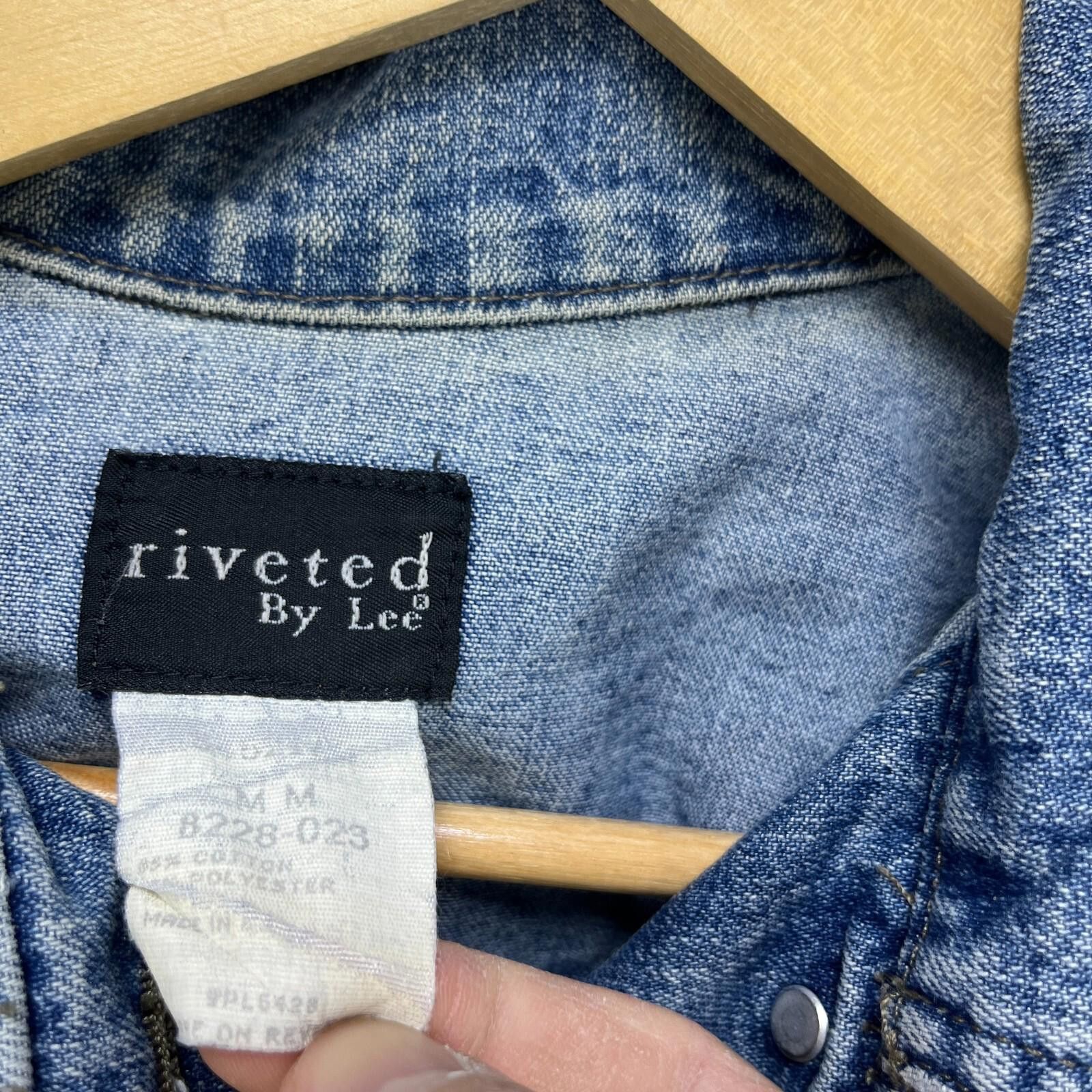 Other Vintage Riveted by Lee Denim Jacket Womens Medium Size M / US 6-8 / IT 42-44 - 4 Thumbnail