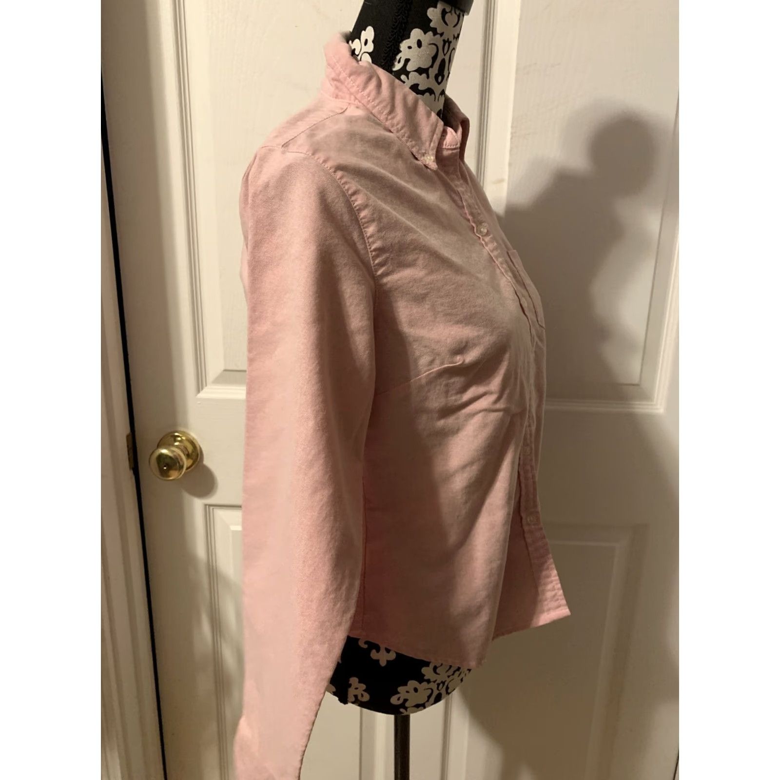 Eddie Bauer VINTAGE? No. Eddie Bauer Womens Pink Button-Up SZ S Workwear/Office Shirt Women Regular Size S Pink 100% Cotton Button-Up Casual Classic Office Size S / US 4 / IT 40 - 2 Thumbnail