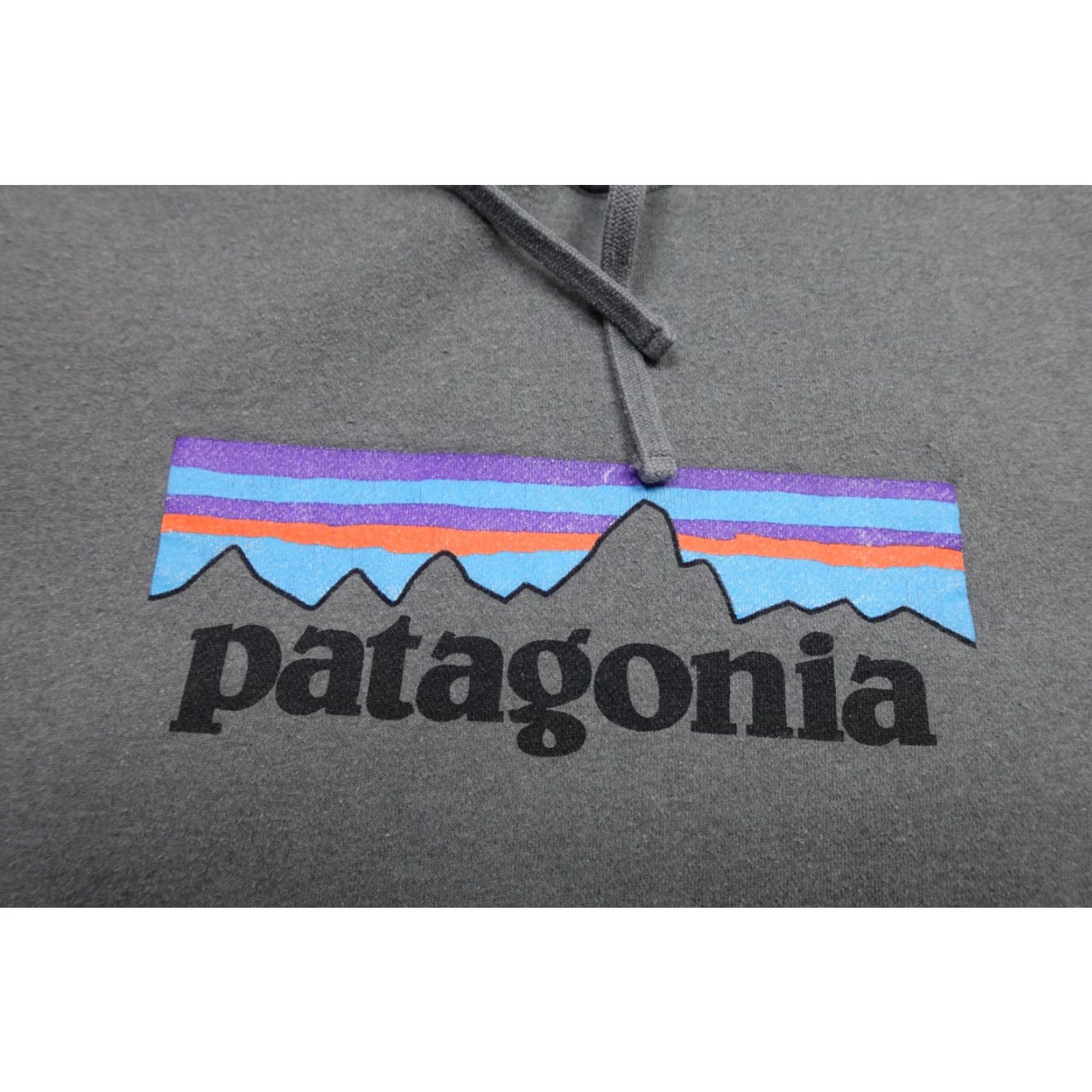 Patagonia Patagonia Sweatshirt Mens Medium Gray Hoodie Fleece Hiking Uprisal Box Logo Pullover Hooded Classic 90s Style Logo Size US M / EU 48-50 / 2 - 2 Thumbnail