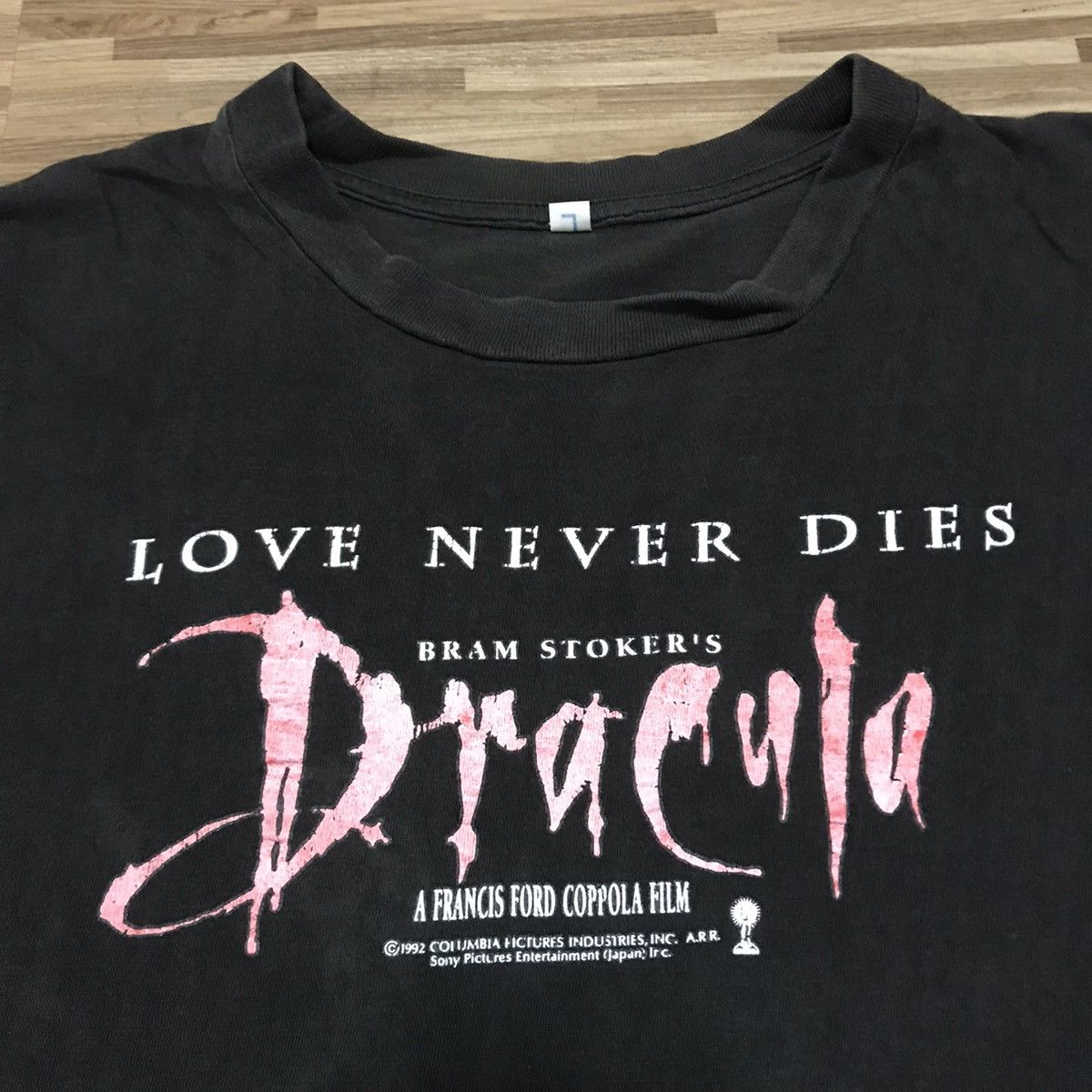 Vintage BRAM STOKER’S DRACULA MOVIE BY COLUMBIA PICTURES 1992 RARE Size US L / EU 52-54 / 3 - 2 Thumbnail