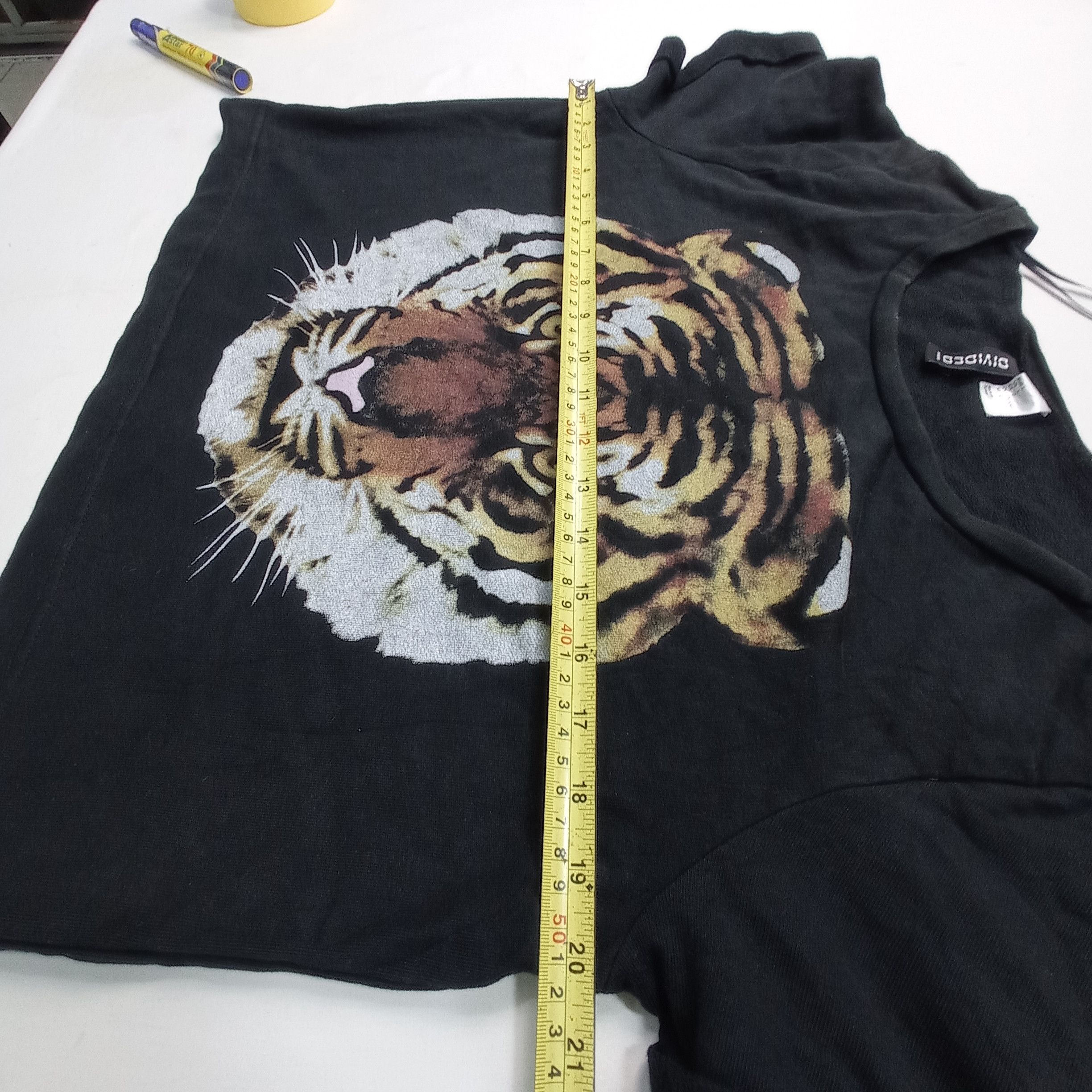 Divided Divided X H&M Tiger Logo Crop Top Shirt Size L / US 10 / IT 46 - 10 Thumbnail