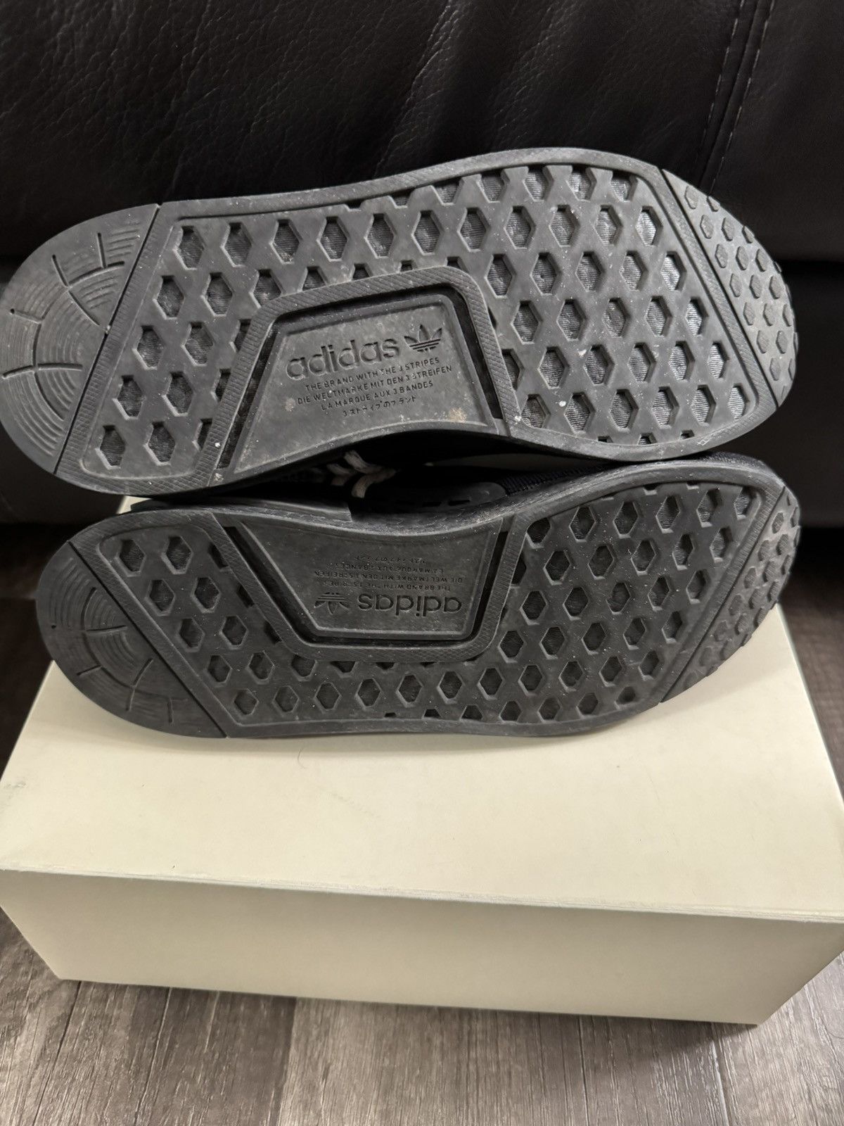 Adidas × Pharrell Pharrell NMD Hu Size US 9.5 / EU 42-43 - 7 Thumbnail