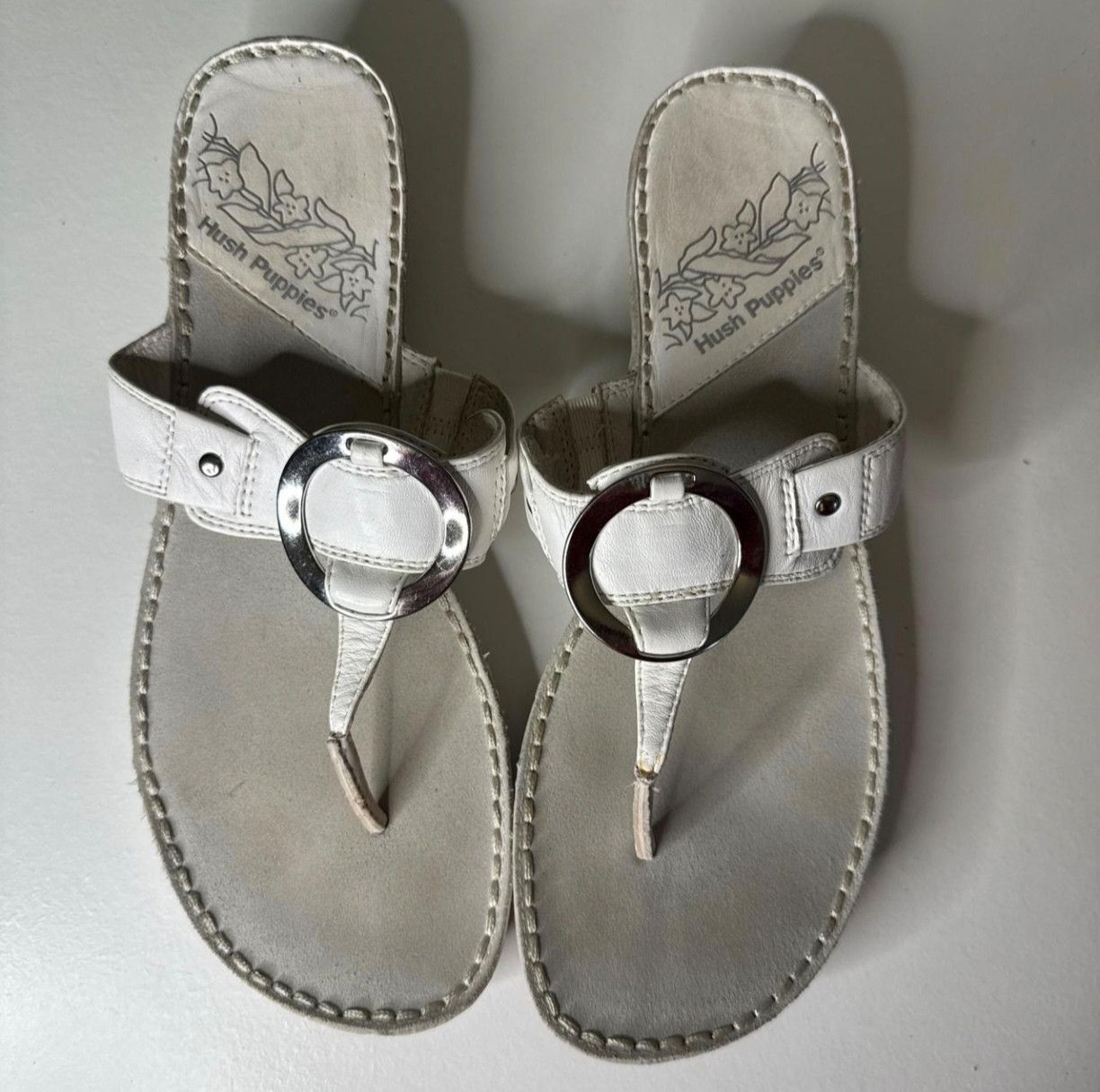 Genuine Leather x Hush Puppies Gladness White Women Flat Thong Flip Flops (Size 8)