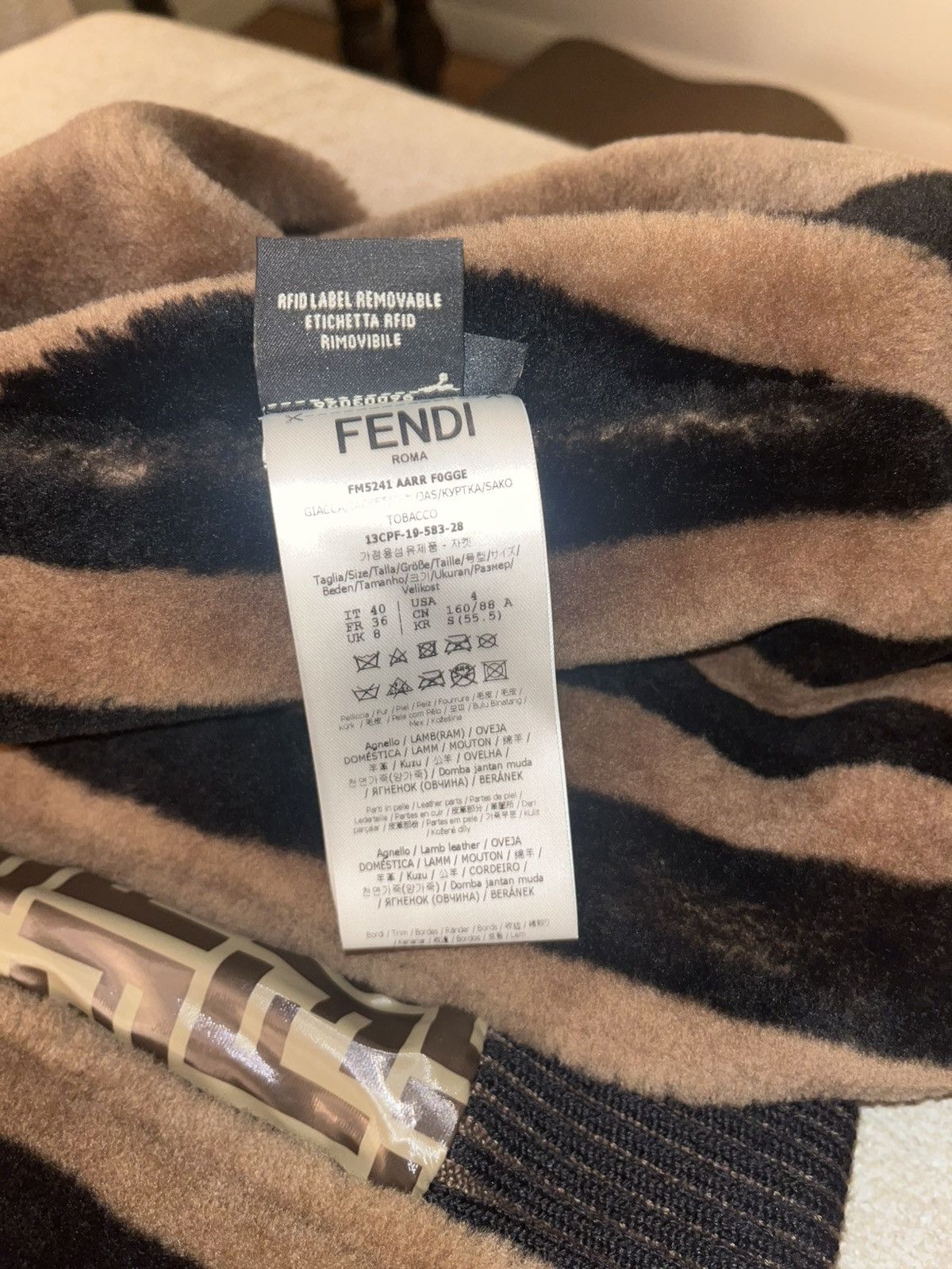 Fendi Fendi Reversible Fur Puffer Jacket Size S / US 4 / IT 40 - 6 Thumbnail