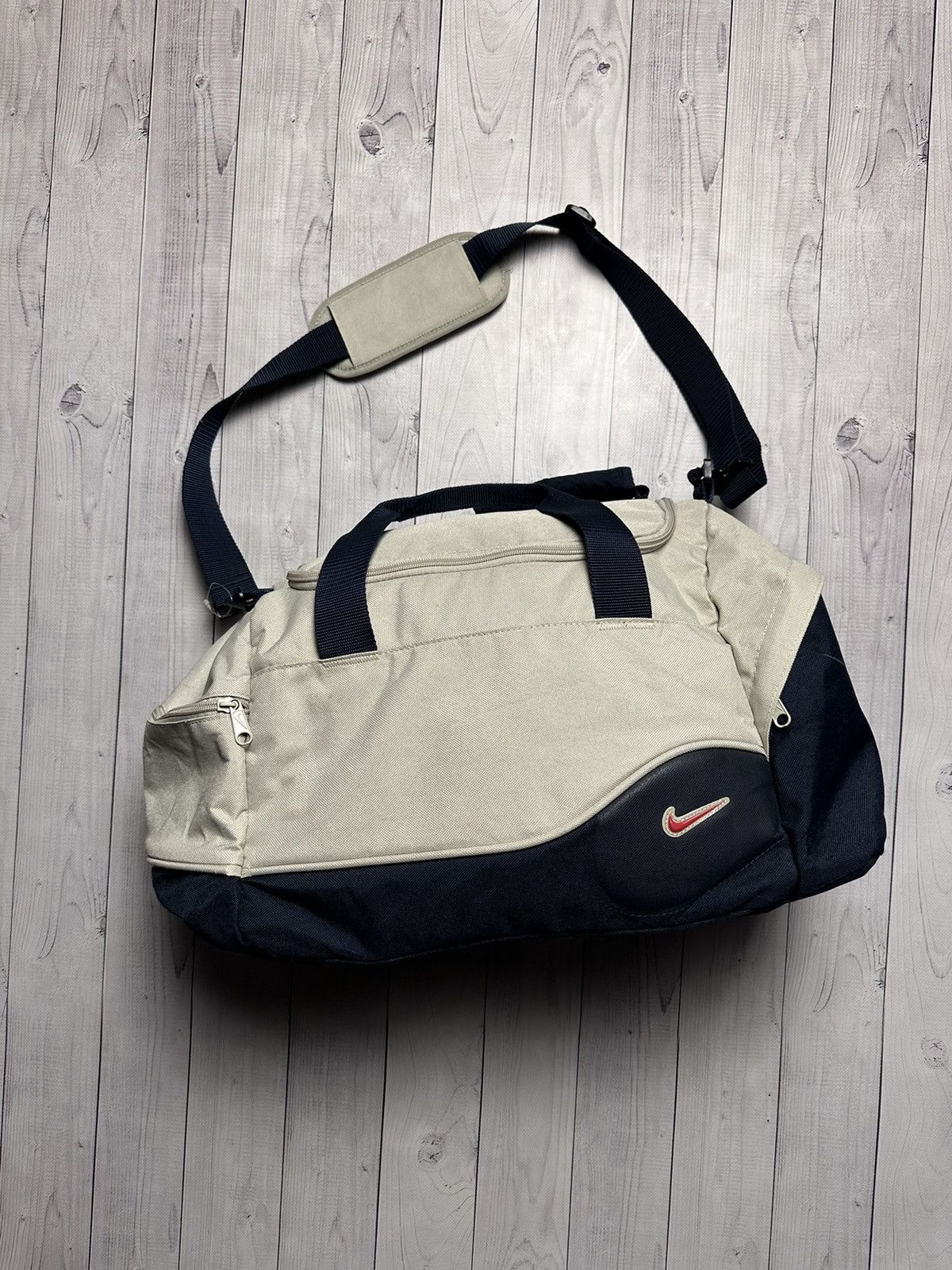Vintage Vintage Nike bag logo rare Size ONE SIZE - 1 Thumbnail
