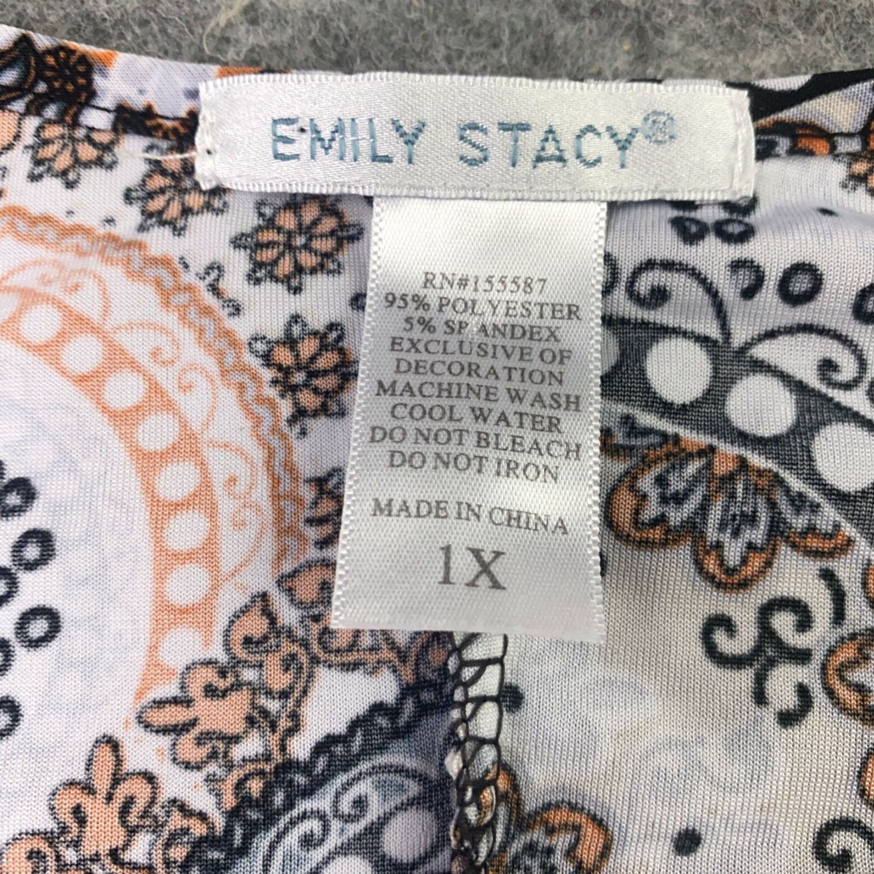 Vintage Emily Stacy Womens Shirt Blouse 1X Pink Geometric Short Sleeve Round Neck Pullover Casual Business Party/Cocktail Travel Size XL / US 12-14 / IT 48-50 - 4 Thumbnail