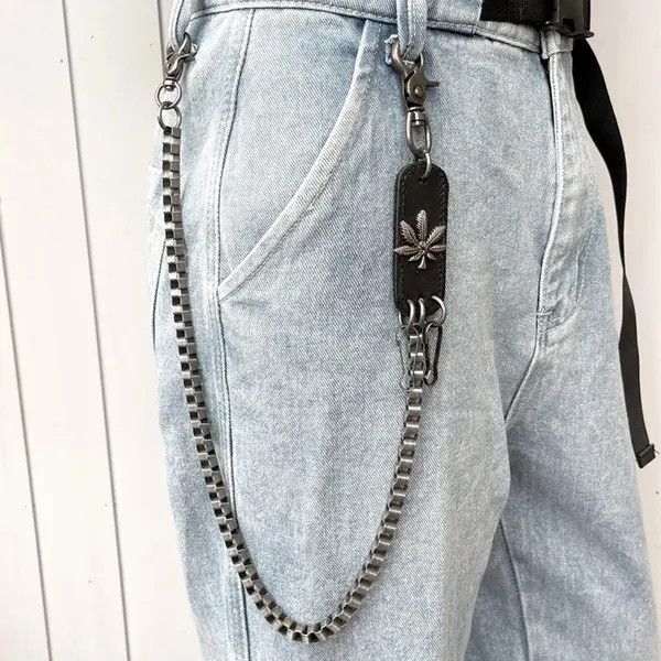 Jewelry Leaf Leather Patch Wallet Chain, Pants Chain Size ONE SIZE - 4 Thumbnail