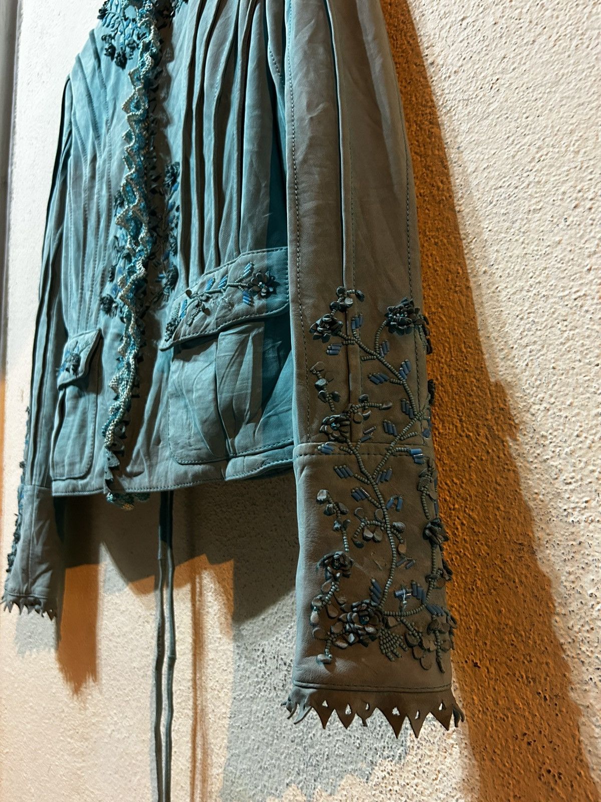Roberto Cavalli Class Cavalli Intricate Embroidery & Ruffles Leather Jacket Size M / US 6-8 / IT 42-44 - 5 Thumbnail