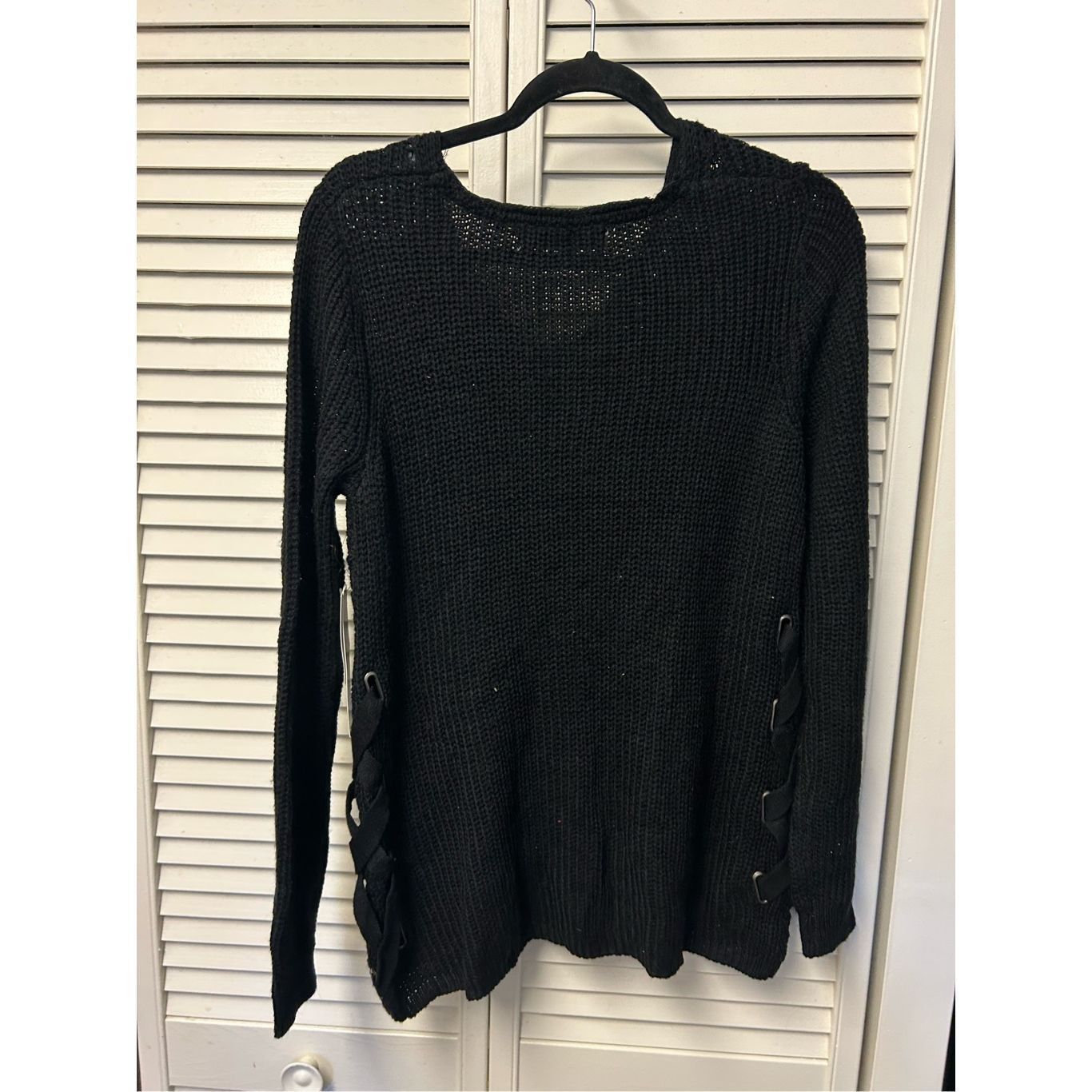 Almost Famous Absolutely Famous Macy's NWT Chunky Knit Tye Black Sweater, Size S / US 4 / IT 40 - 3 Thumbnail