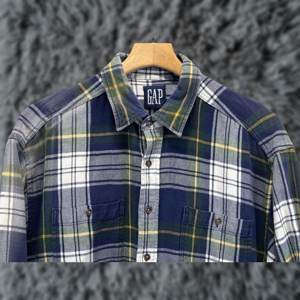 Gap VINTAGE Gap Heavyweight Flannel Shirt Men’s XL Blue Plaid 2 Pocket Grunge Read Size US XL / EU 56 / 4 - 1 Thumbnail