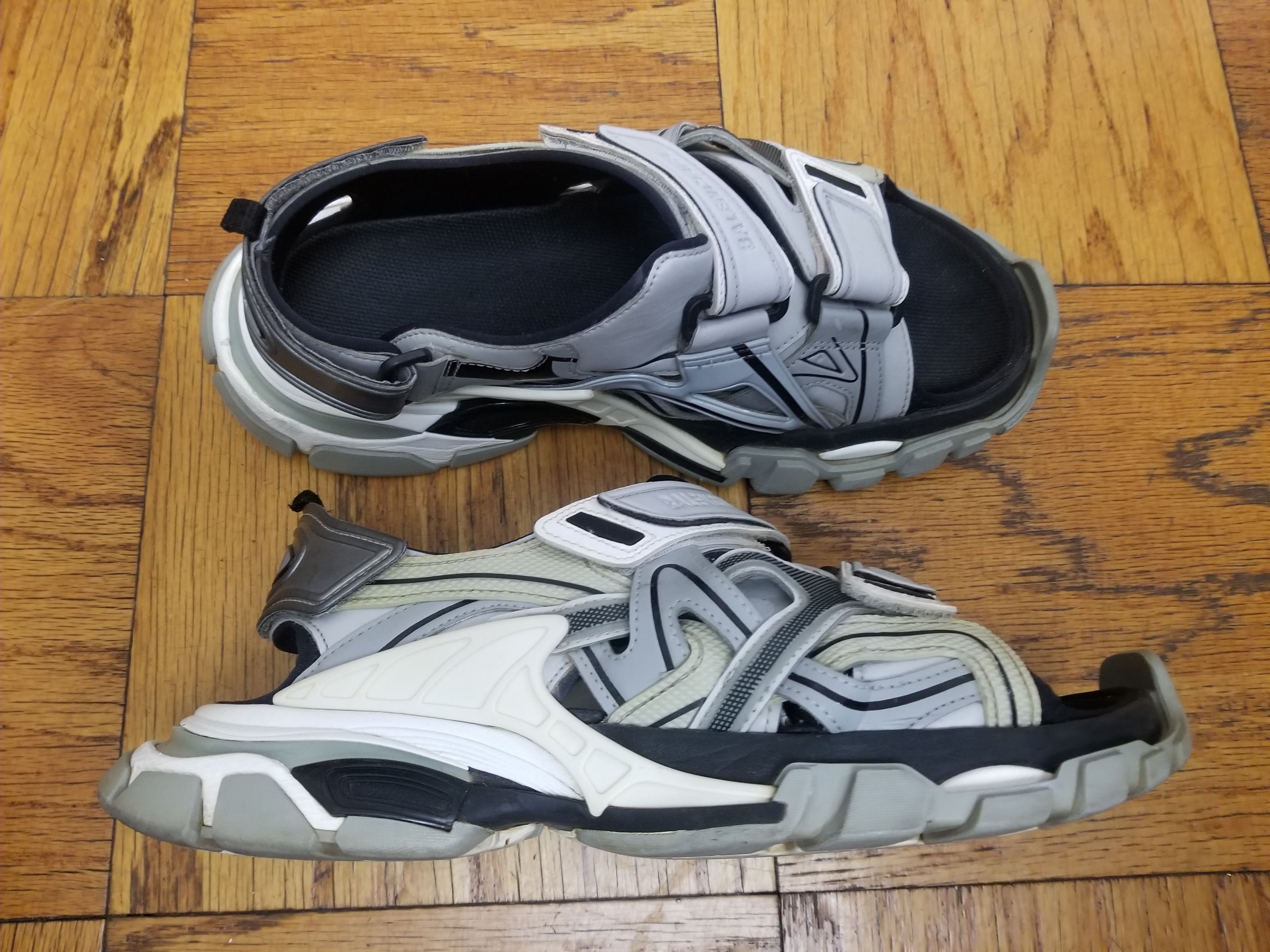 Balenciaga Balenciaga Grey Rubber Track Sandals Size 42 Size US 9 / EU 42 - 6 Thumbnail