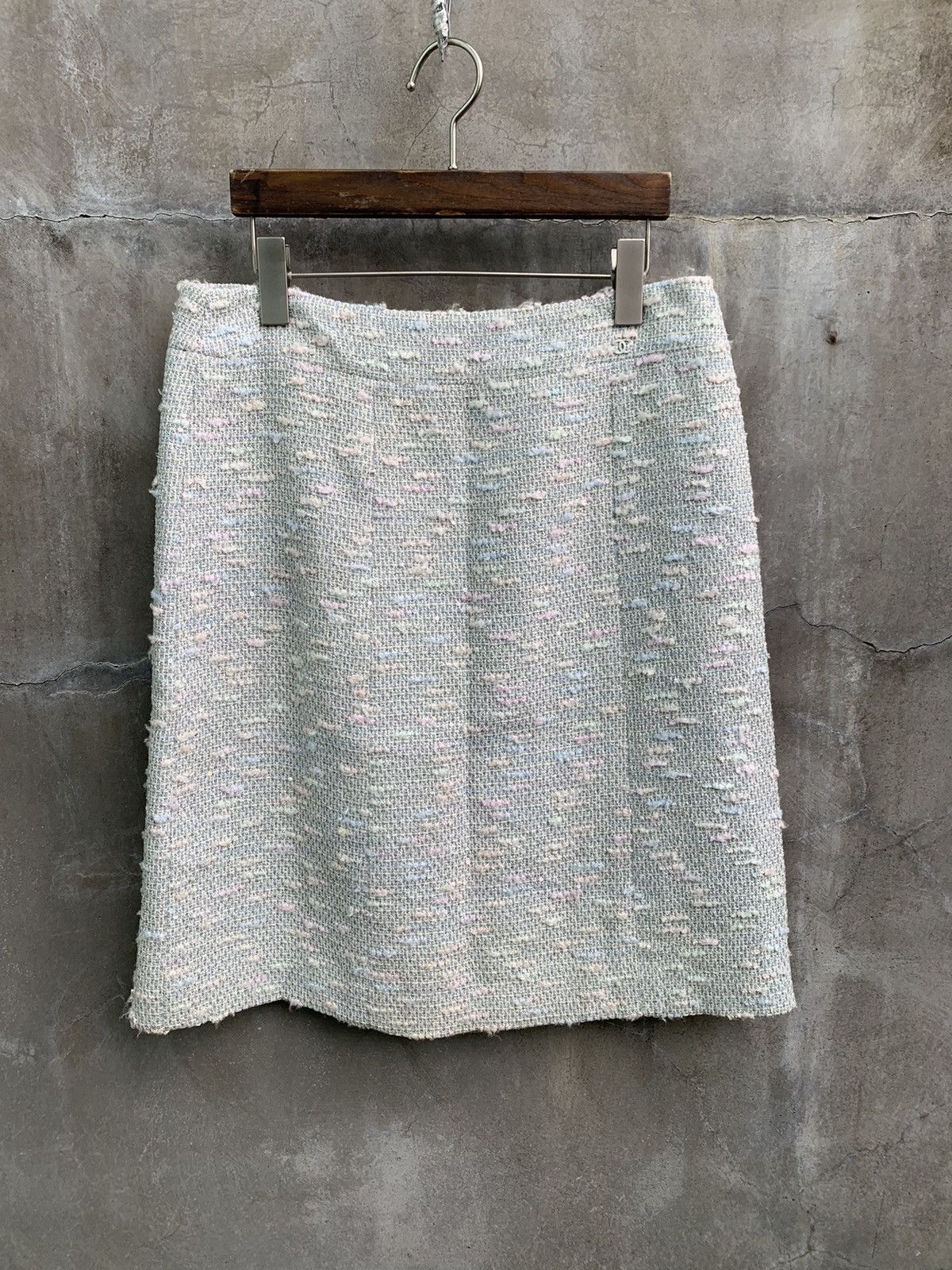 Chanel Baby Blue Sequin Tweed Skirt Size 28" / US 6 / IT 42 - 1 Thumbnail