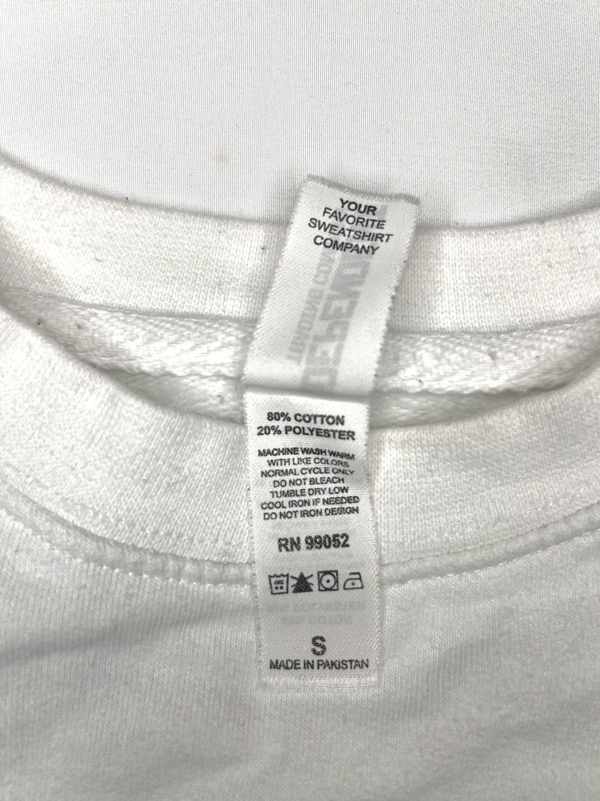 Vintage Midsommar Movie Sweatshirt Size S / US 4 / IT 40 - 3 Thumbnail