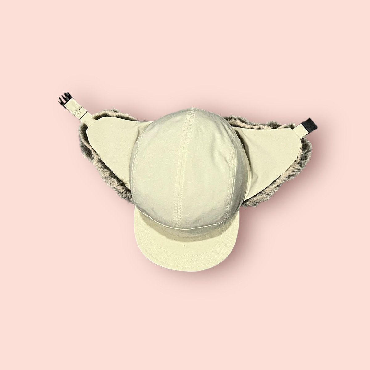 GU × Japanese Brand × Jun Takahashi VINTAGE GU 5 PANEL TRAPPER HAT Size ONE SIZE - 18 Thumbnail