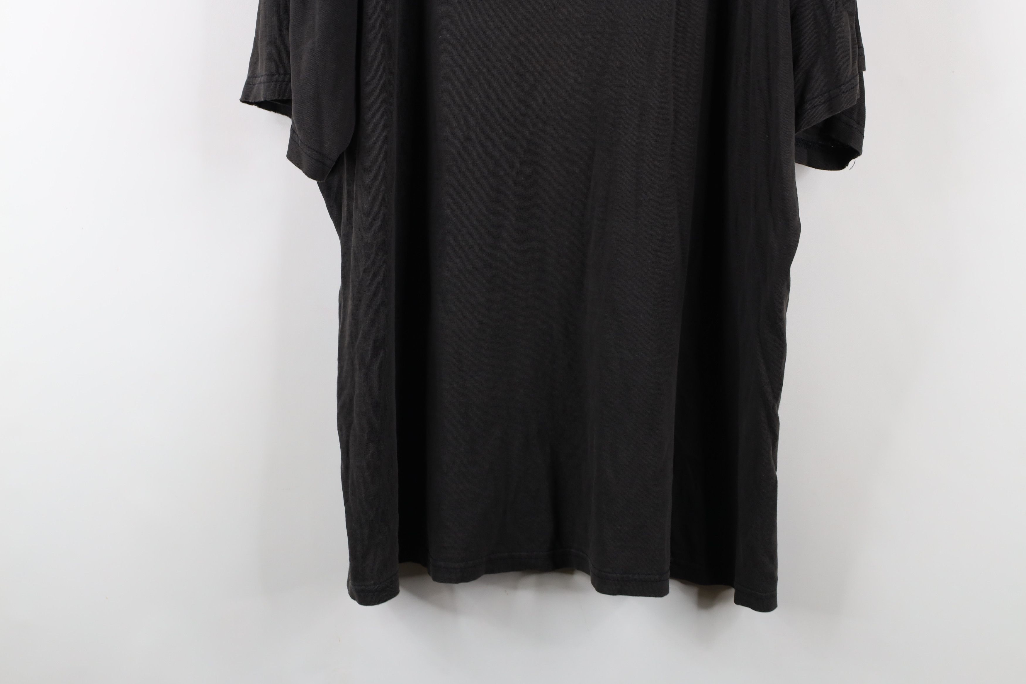 Vintage Vintage 90s Spell Game Zelda Ocarina of Time T-Shirt Black Size US XL / EU 56 / 4 - 15 Thumbnail