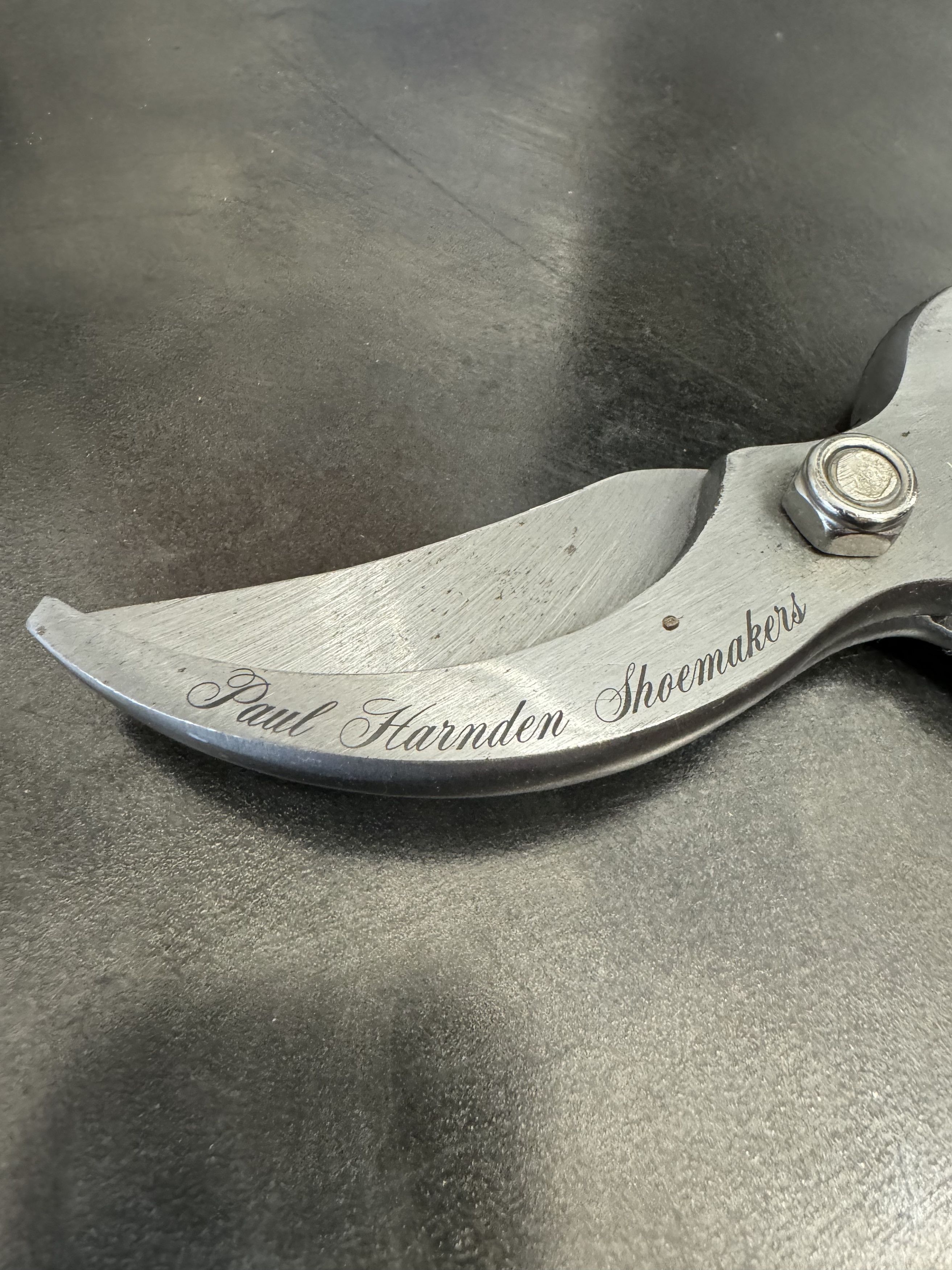 Paul Harnden Shoemakers PAUL HARNDEN SHOEMAKERS GARDEN SHEARS-NEW!! Size ONE SIZE - 2 Thumbnail