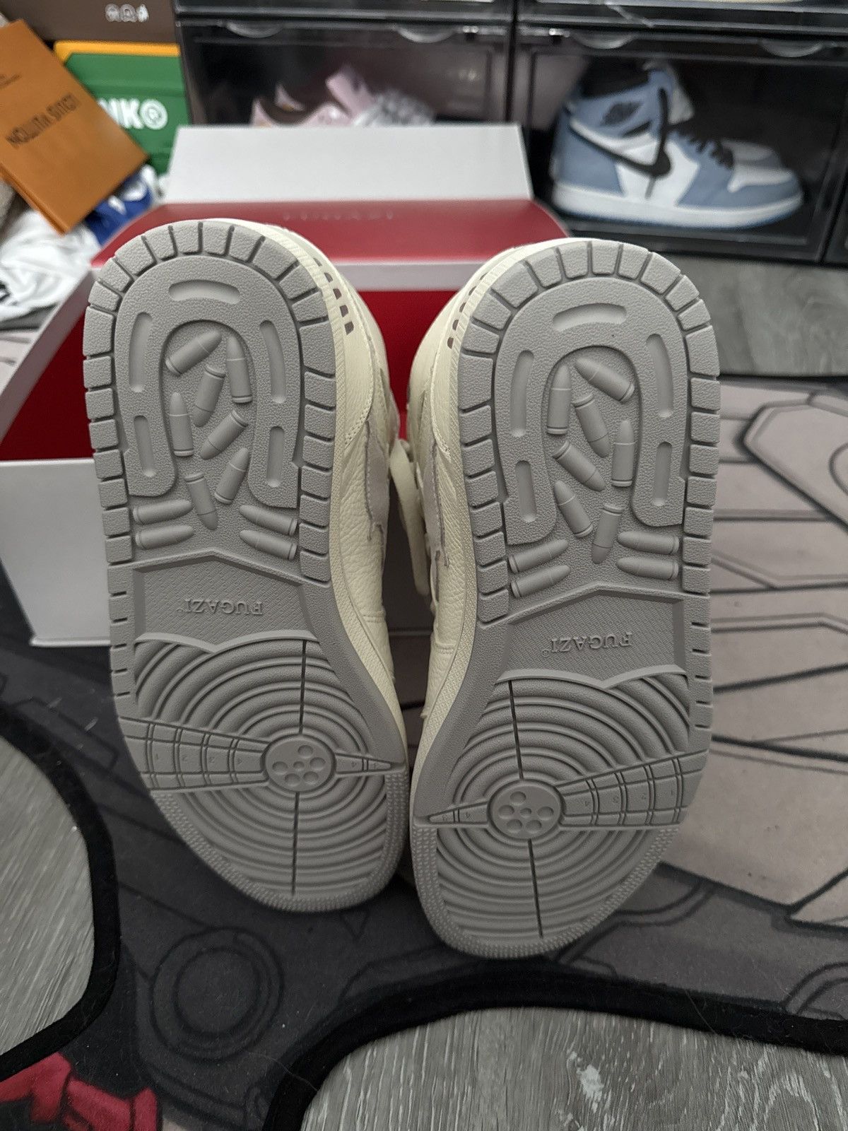 Fugazi Fugazi Jordan 1 One in the Chamber size 9. Size US 9 / EU 42 - 5 Thumbnail