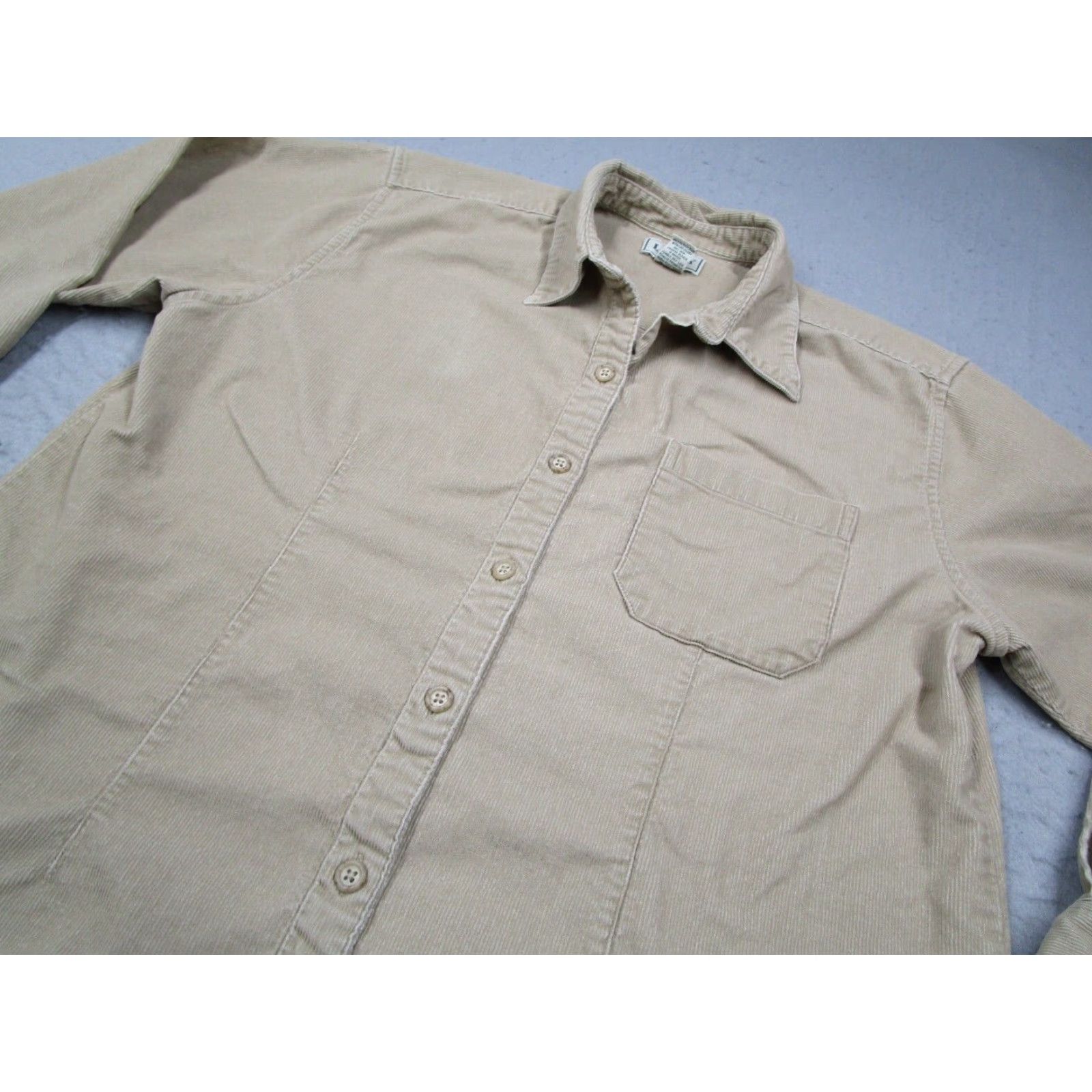 Vintage L.L. Bean Corduroy Button Up Shirt Women's Medium Beige Long Sleeve 100% Cotton Size M / US 6-8 / IT 42-44 - 2 Thumbnail