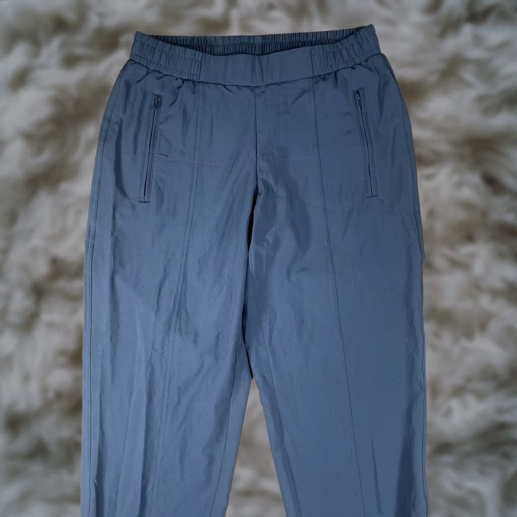 Old Navy OLD NAVY ACTIVE Sweatpants Womens S Gray HighRise Activewear Yoga Pants Regular Inseam 26in Size 28" / US 6 / IT 42 - 1 Thumbnail