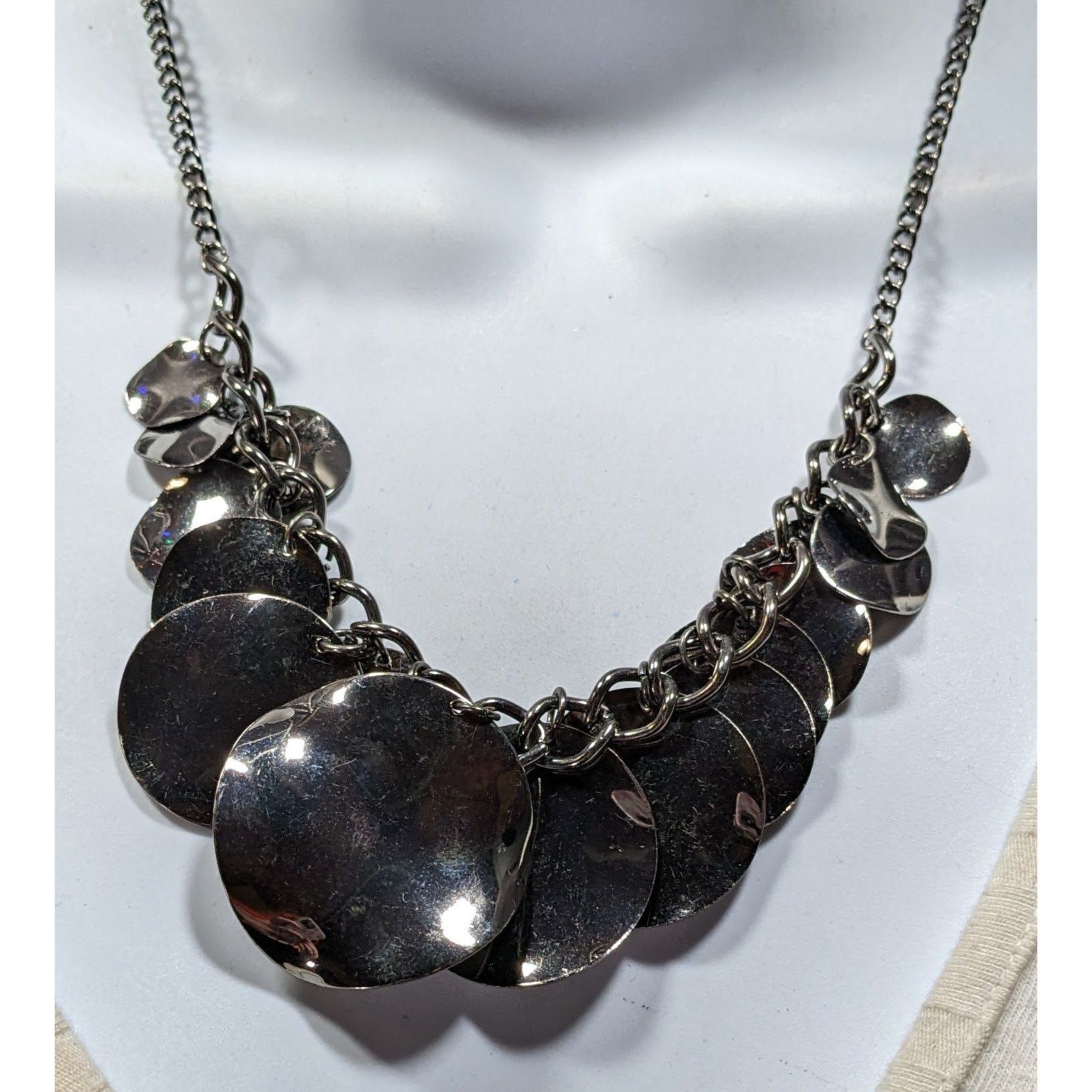 Express Express Abstract Graduated Disc Fringe Necklace Gunmetal Ton Size ONE SIZE - 2 Thumbnail